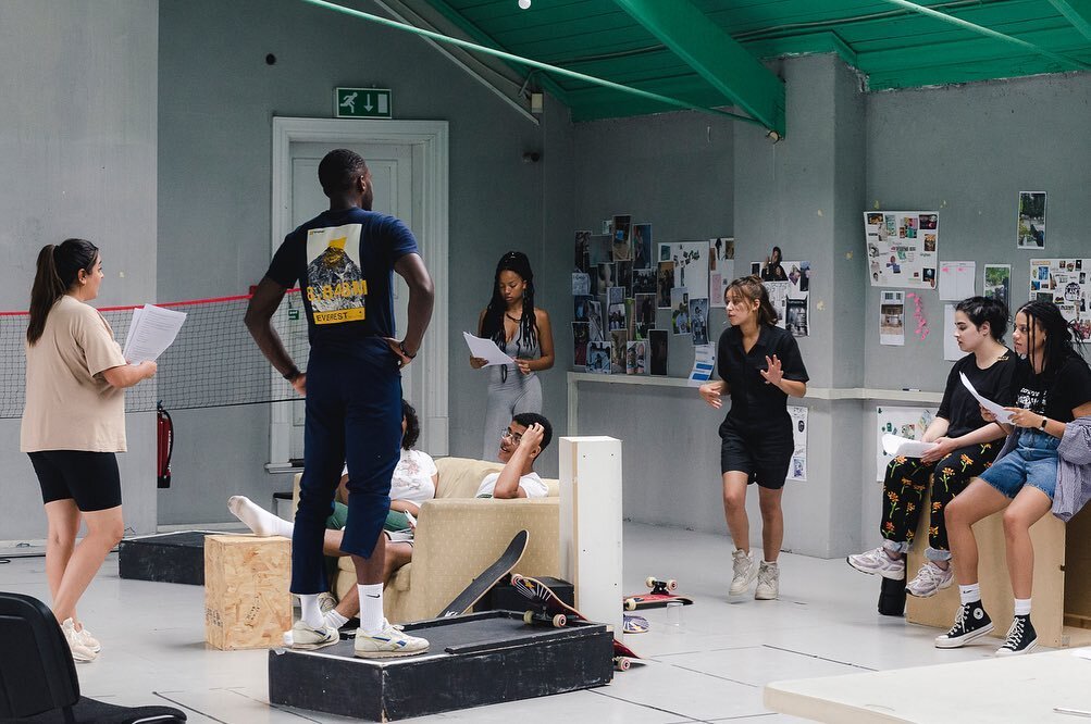 Our epic Landing Bolts R&amp;D summer has come to a close! What an incredible 4 weeks we shared with the best collaborators creating and developing a brand new play. Here are some rehearsal room shots of the team in action 💚

📸 @shawqihasson 
#Land