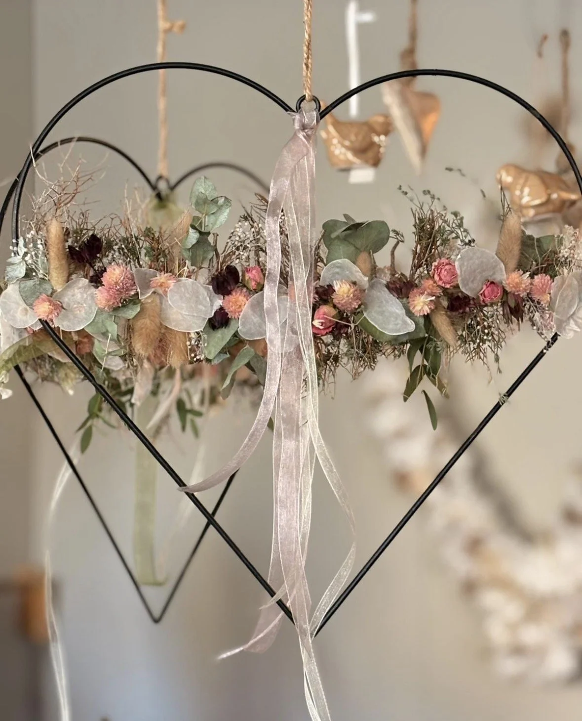 Flowerhoop/Flowerheart Gestaltung mit Trockenblumen
