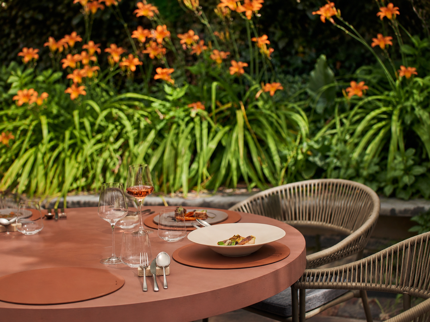 Let’s Dine With us with Swiss Wine - Ristorante la Sorgente