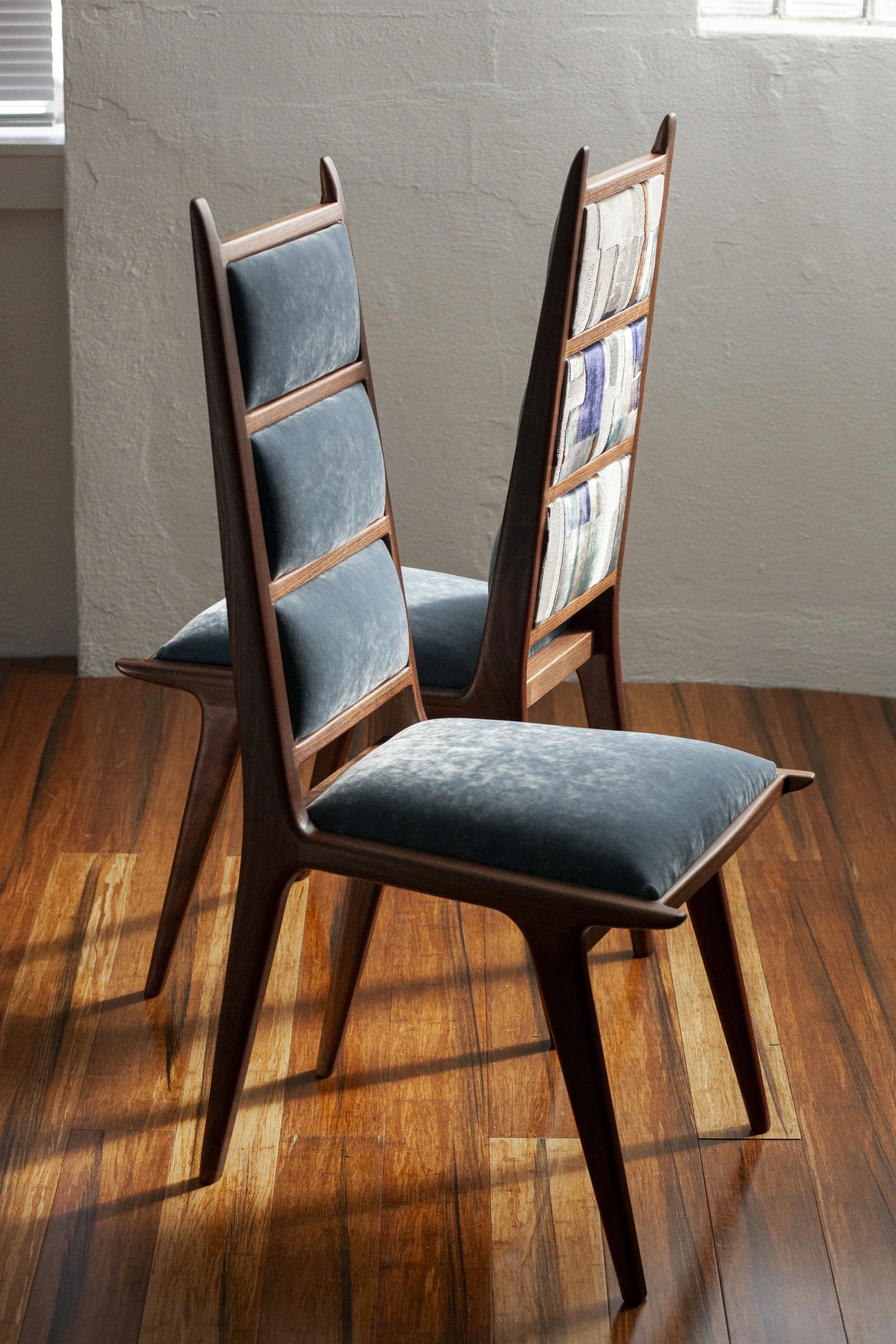 walnut_dining_chair_0131.jpg