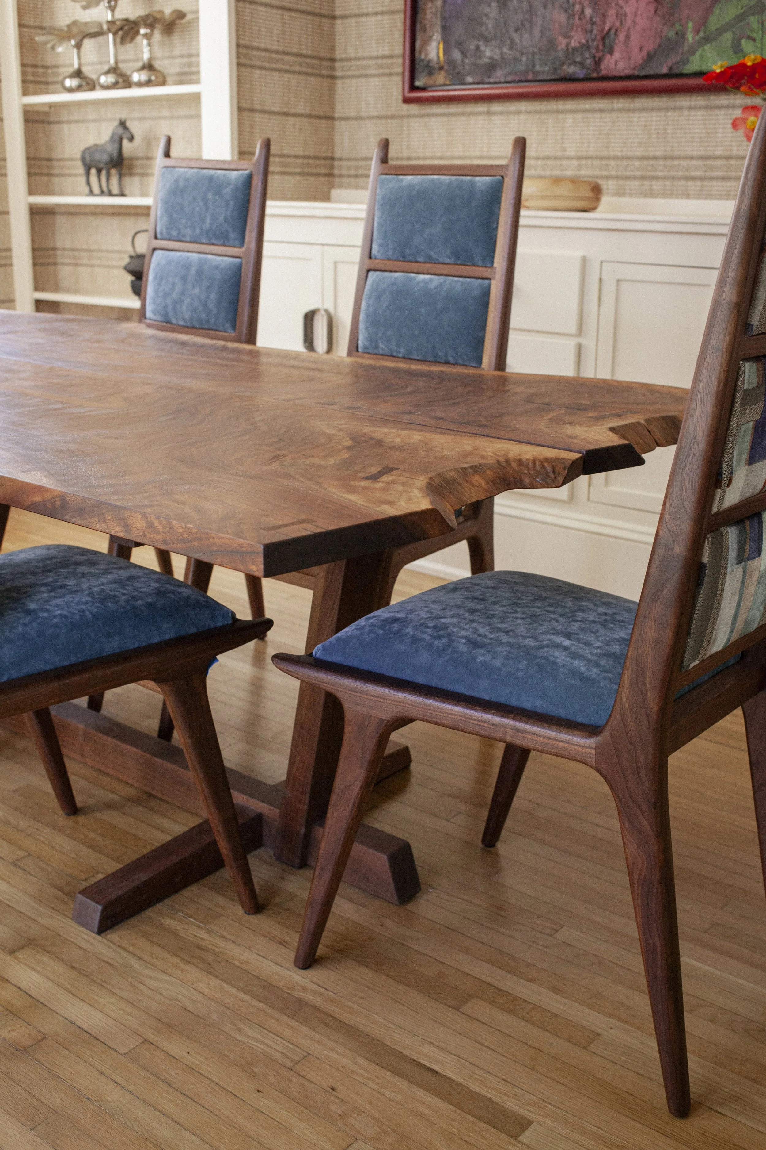 walnut_dining_table_0054.jpg