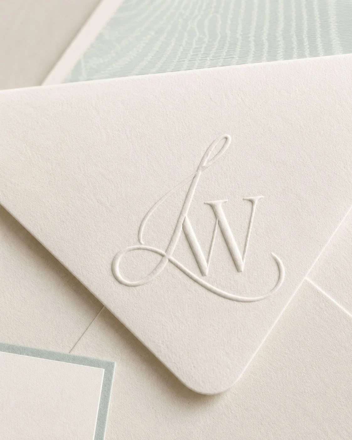 Stylized brandmark logo for Lisa Warren Studio in Greenwich, CT