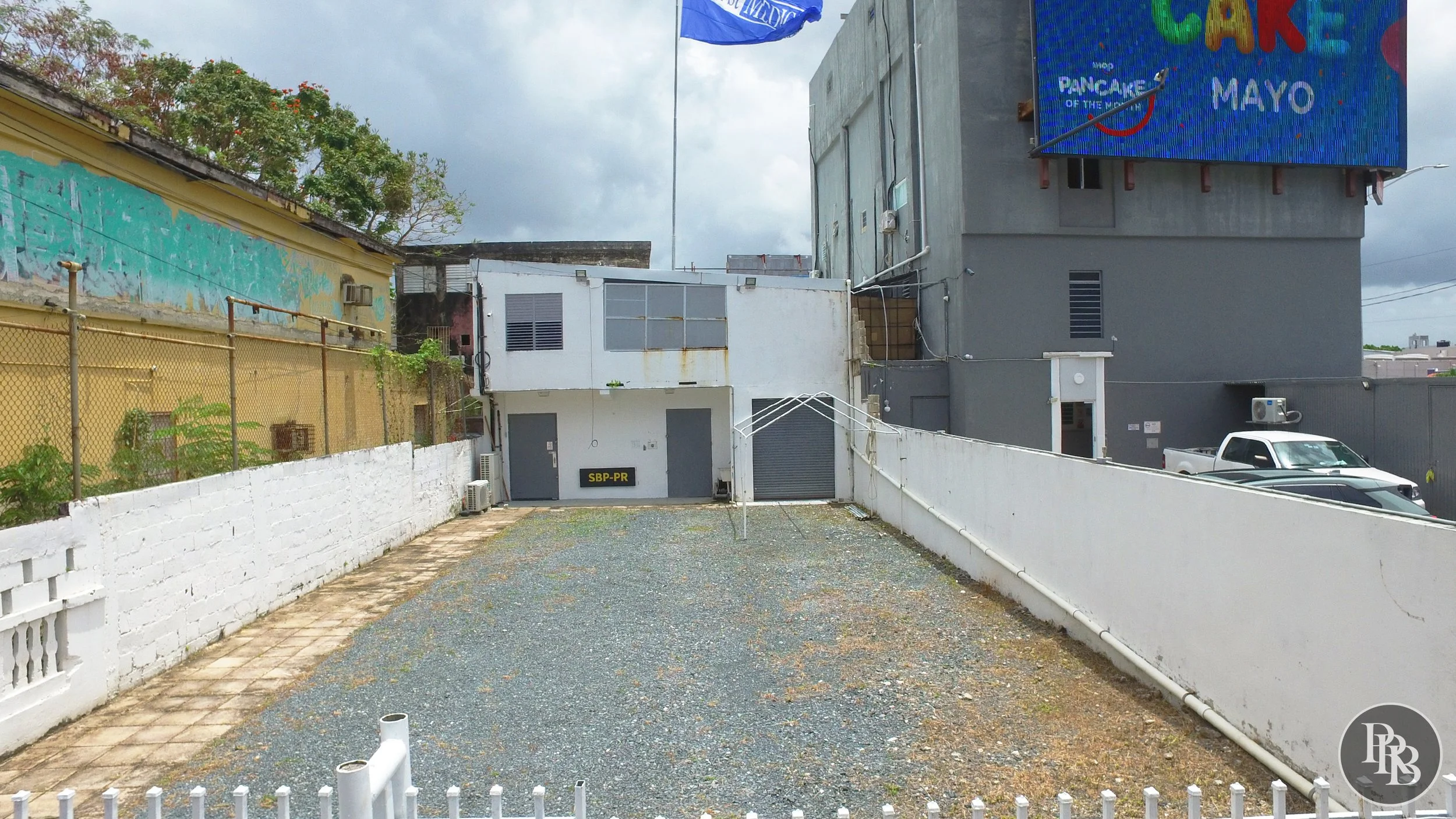 Santurce - The lounge - PRB logo #1.jpg