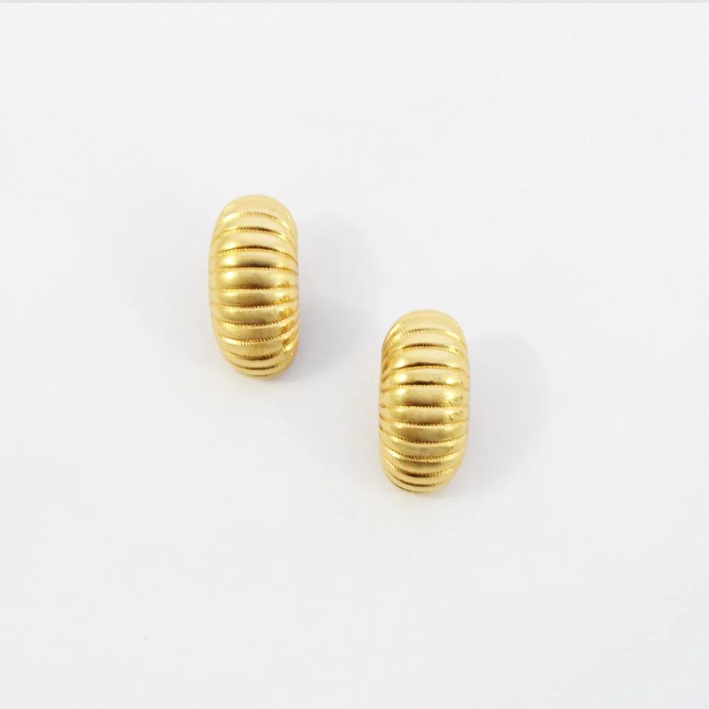 Boucles D'oreilles Vintage Signées MONET - Fermoir Clous, Style Rétro élégant