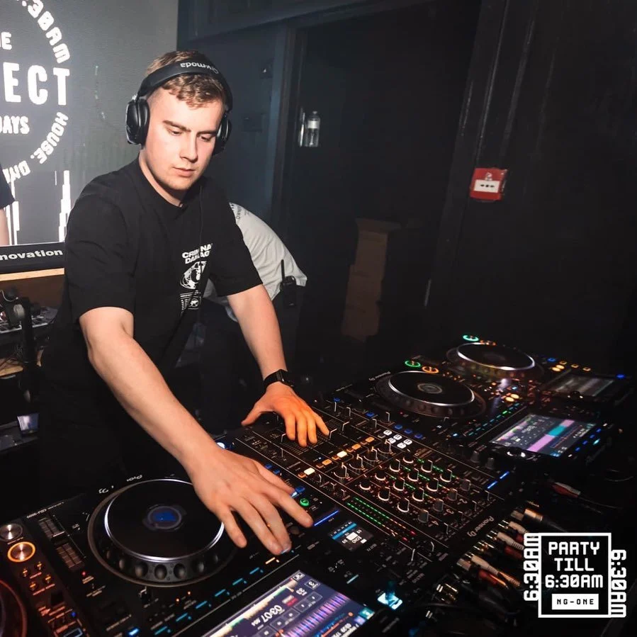 I swear I smile when DJing&hellip; 😂

@lukeblakemorephotography @ngoneclub 

#concentrationface #photography #nottingham #clublife #djlife #haze #hazemusic #hazemusicuk #dj #djproducer #djphotographer #music #housemusic #dance #dancemusic #club #clu