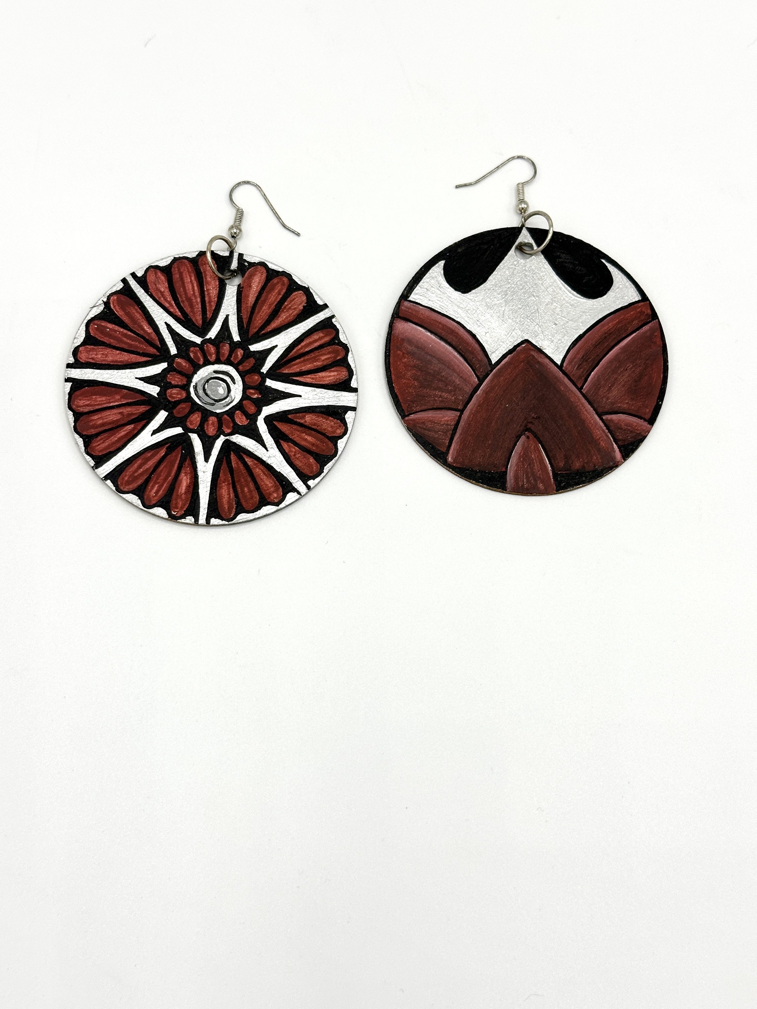 Shield and Shell Crest