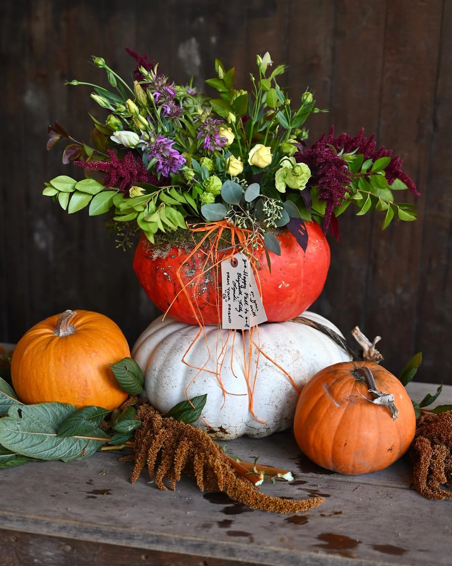 Thanksgiving is right around the corner, so you know what that means&hellip; our Pumpkin Floral Arrangements and Thanksgiving Gift Boxes are back!🥳🦃🍁⁣
⁣
This year, we&rsquo;re offering small ($35.50), medium ($48), and large ($95) pumpkin arrangem