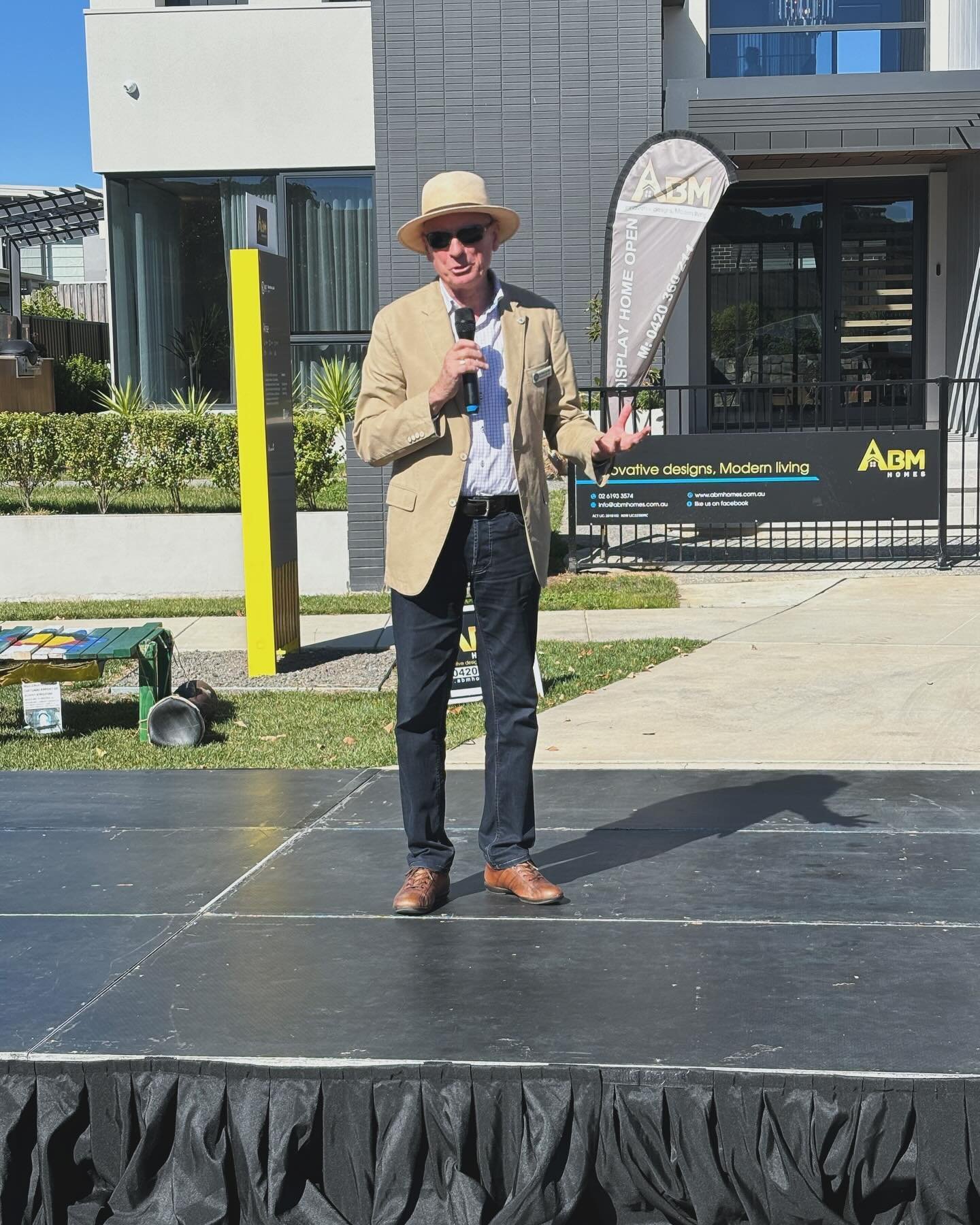 Well done again to Charles Koker and team from Celebration of African Australians in the ACT for organising an African Arts and Cultural Showcase in Whitlam last Saturday on Sierra Leone Independence Day. It was a delight again to watch and listen to