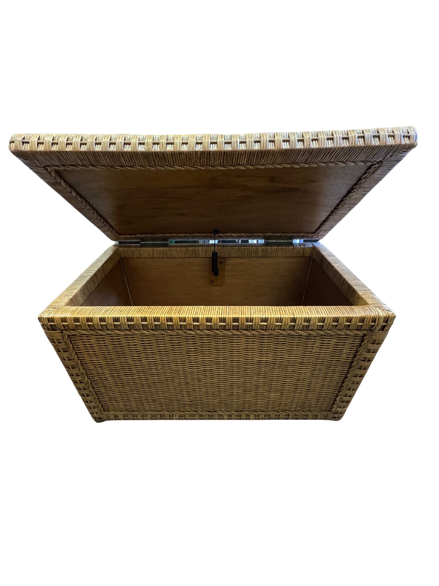 Wicker Trunk