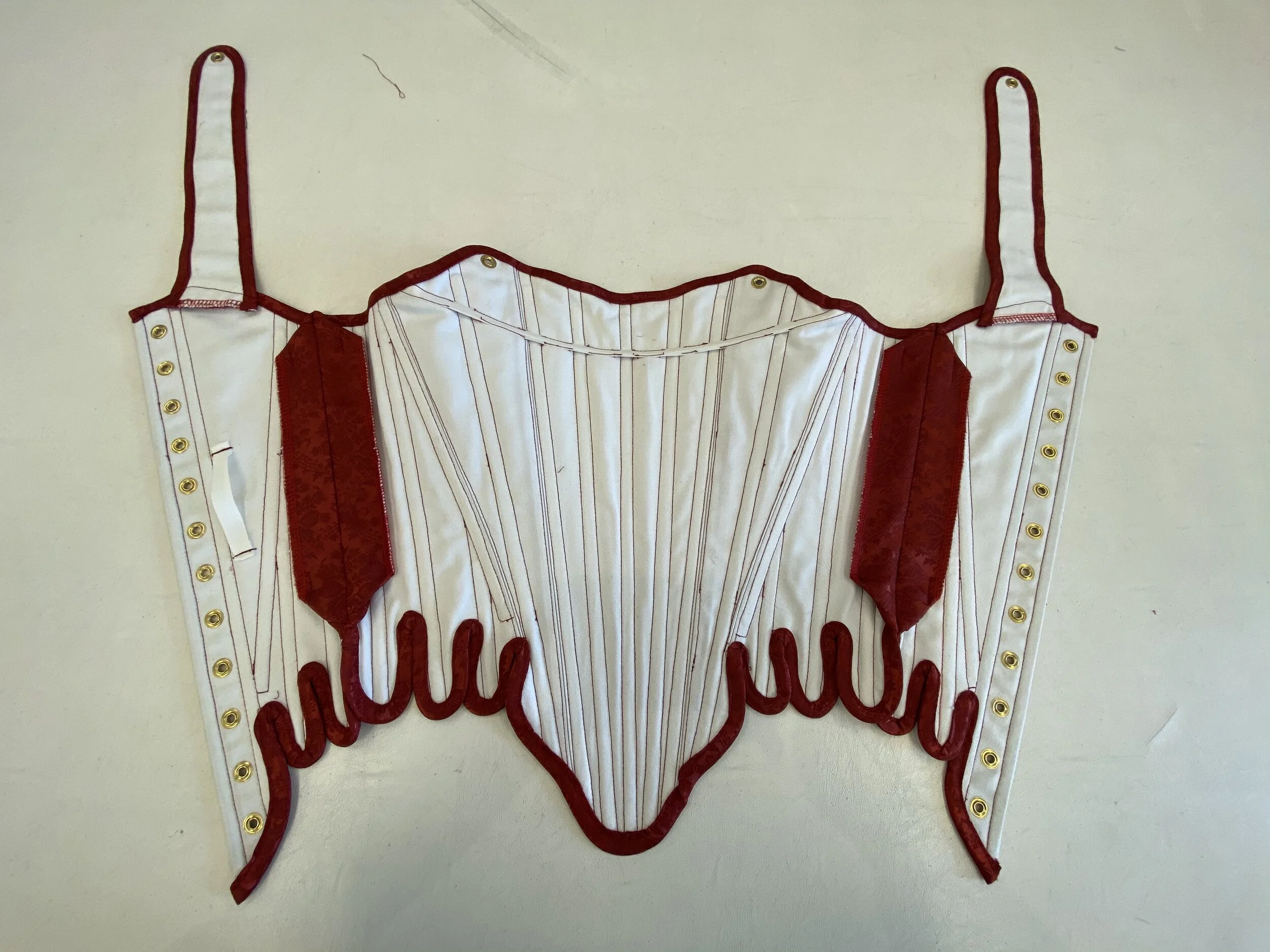Corset open - back