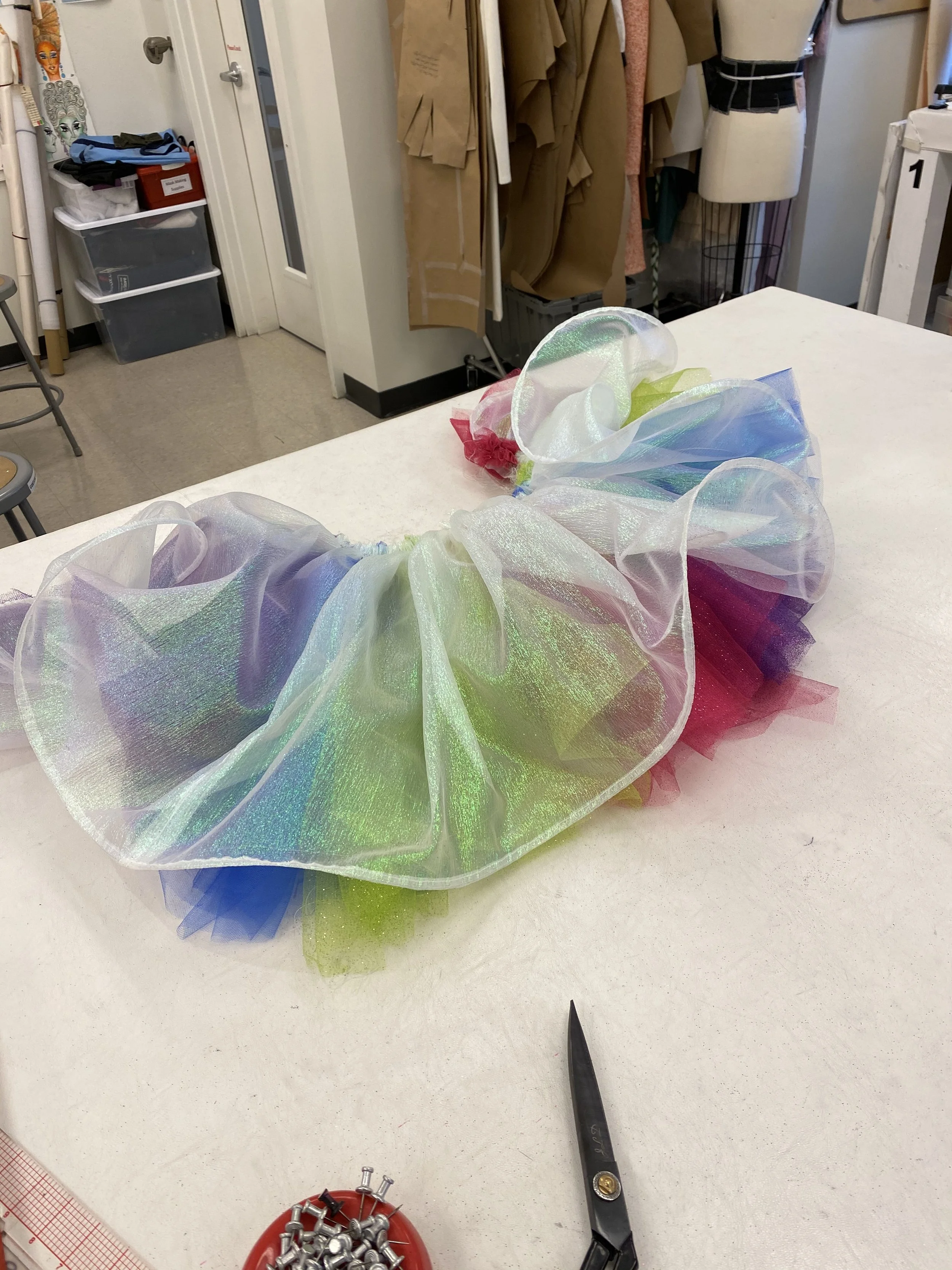 Side tulle accent
