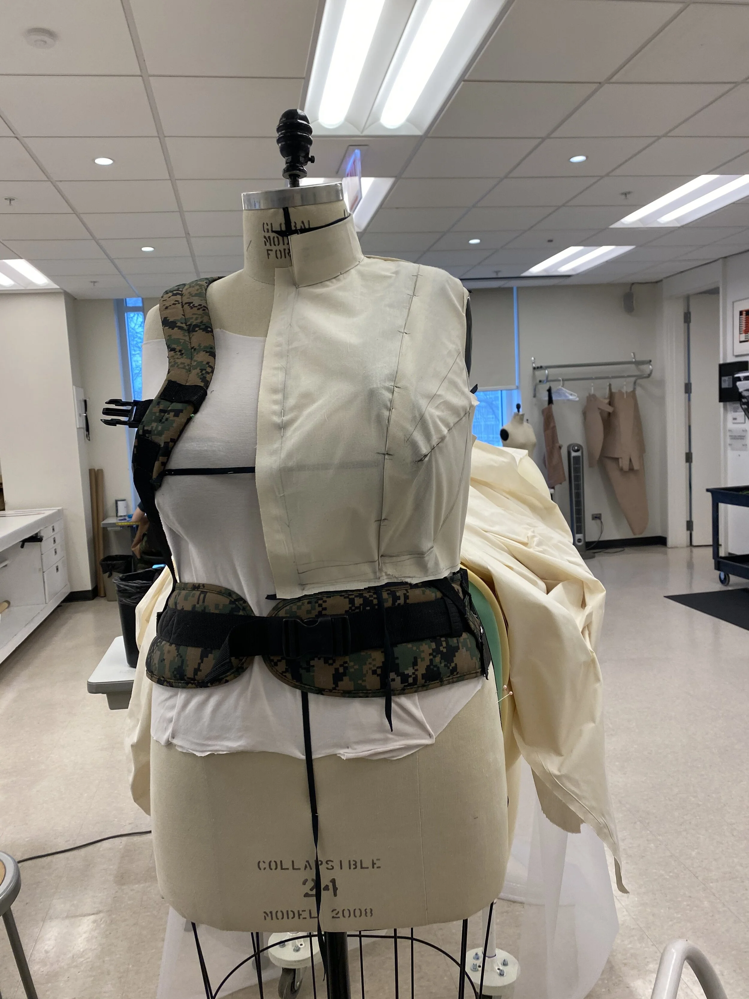 The drape for the chemisette insert