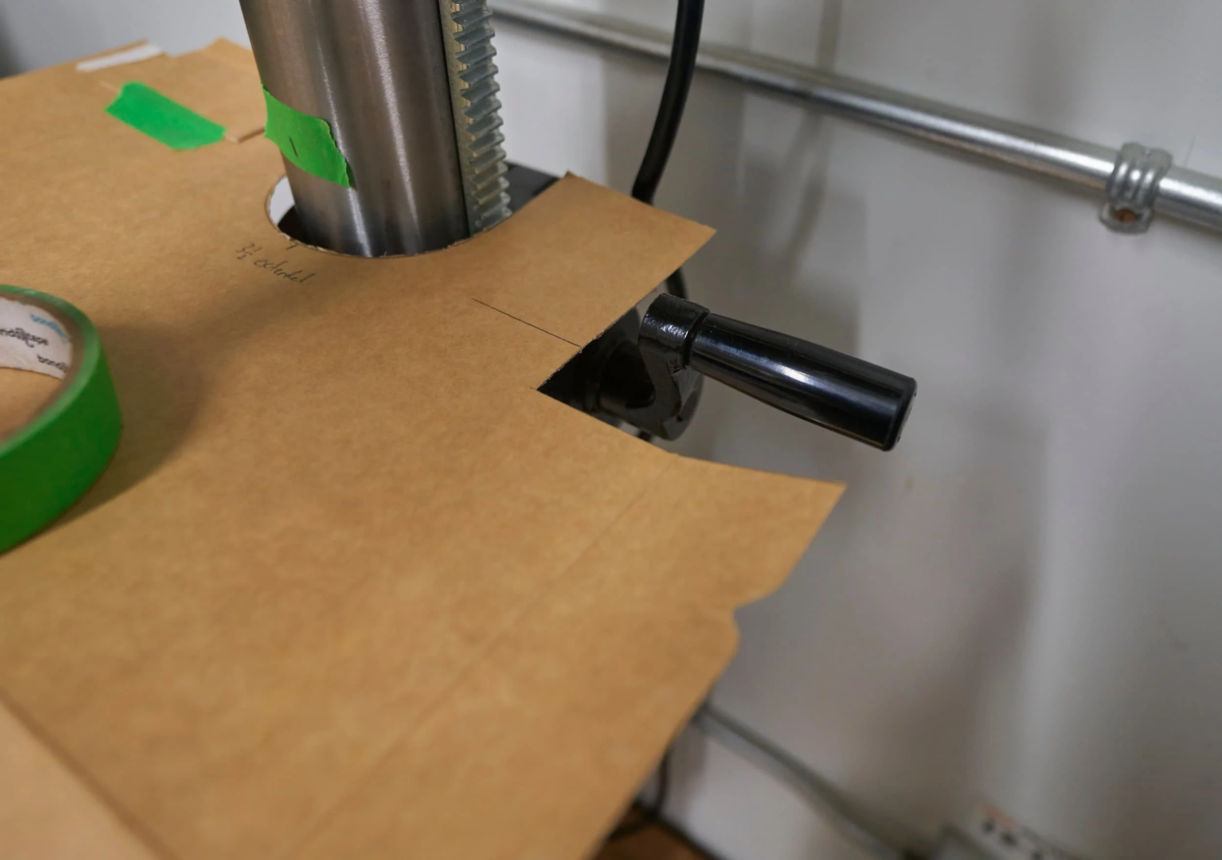 Room to use the lift-crank