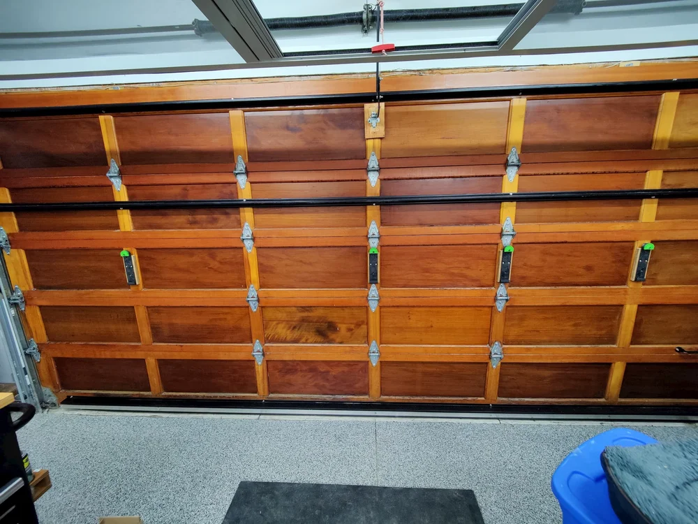 Polyurethane on the wood door