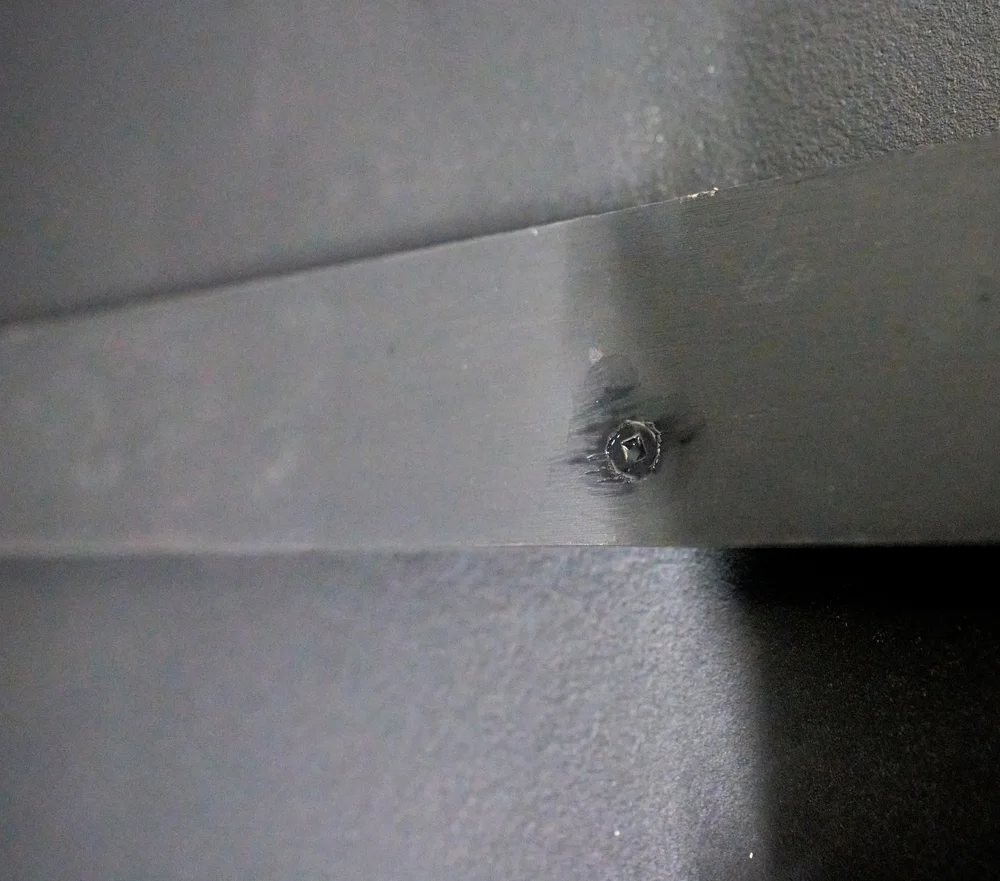 Painted the screw heads