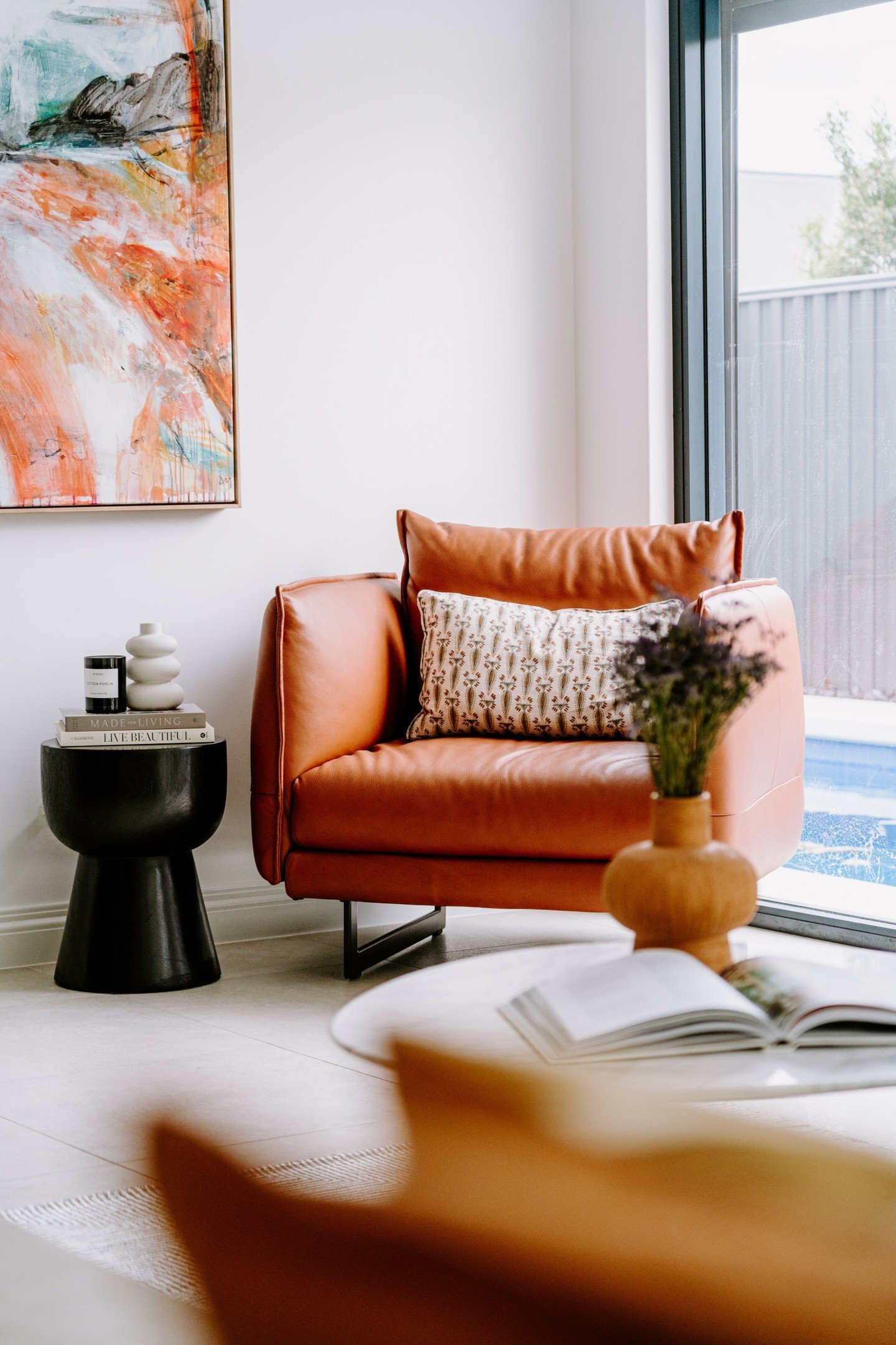 ✨ Create Your Dream Reading Nook! ✨

Ever dreamed of a little corner where the world slips away as you dive into your favourite books? 🌟 Here&rsquo;s how you can create a cozy reading nook in your own space!

Find Your Spot - Choose a quiet corner w