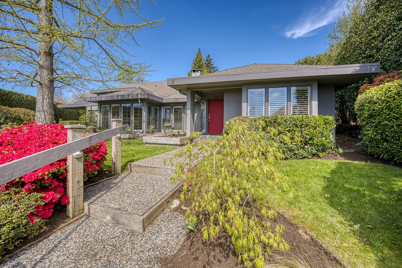 6059 Collingwood Place, Vancouver, BC, V6N 1V2