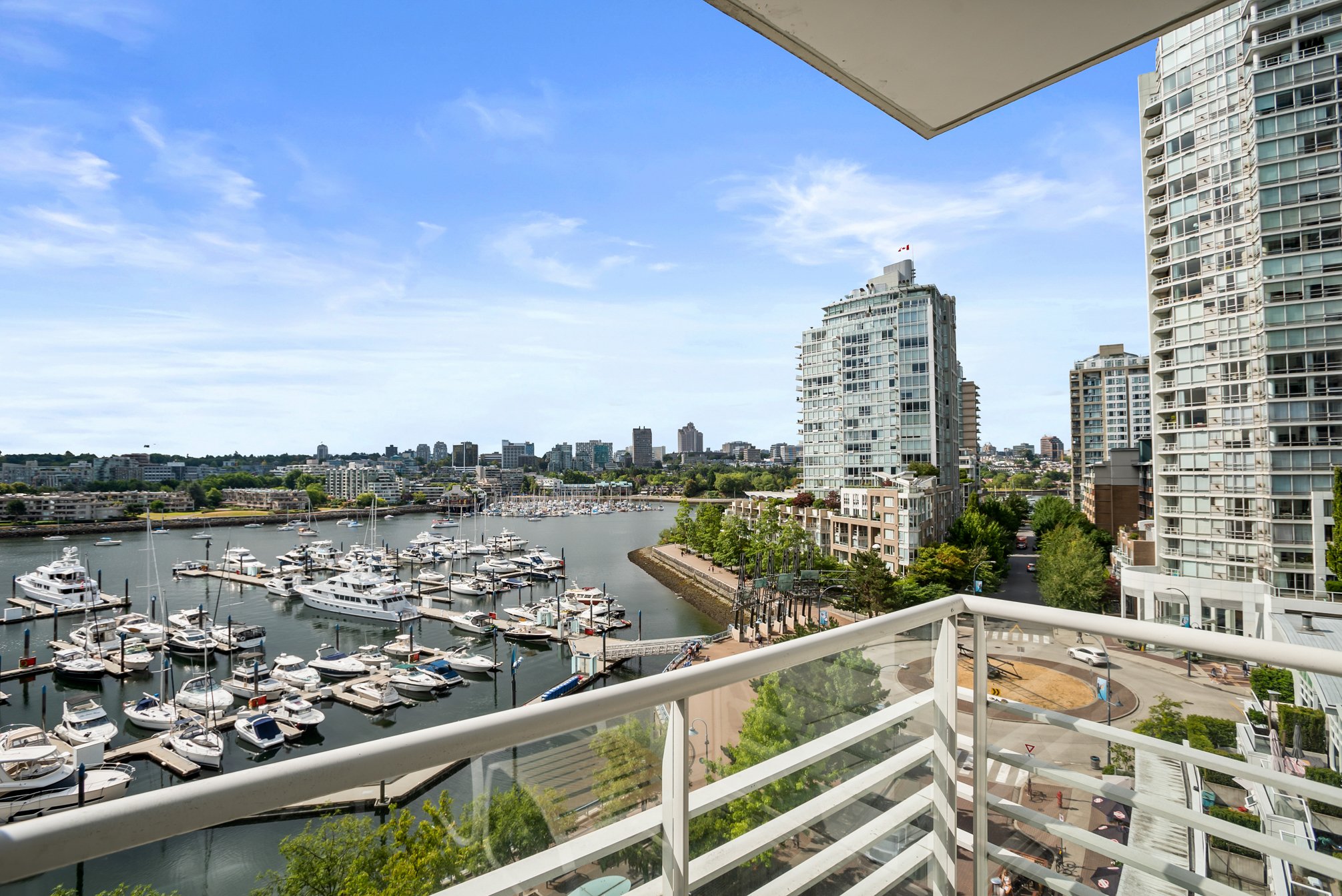 1111 Marinaside Crescent Vancouver BC - 13.jpg