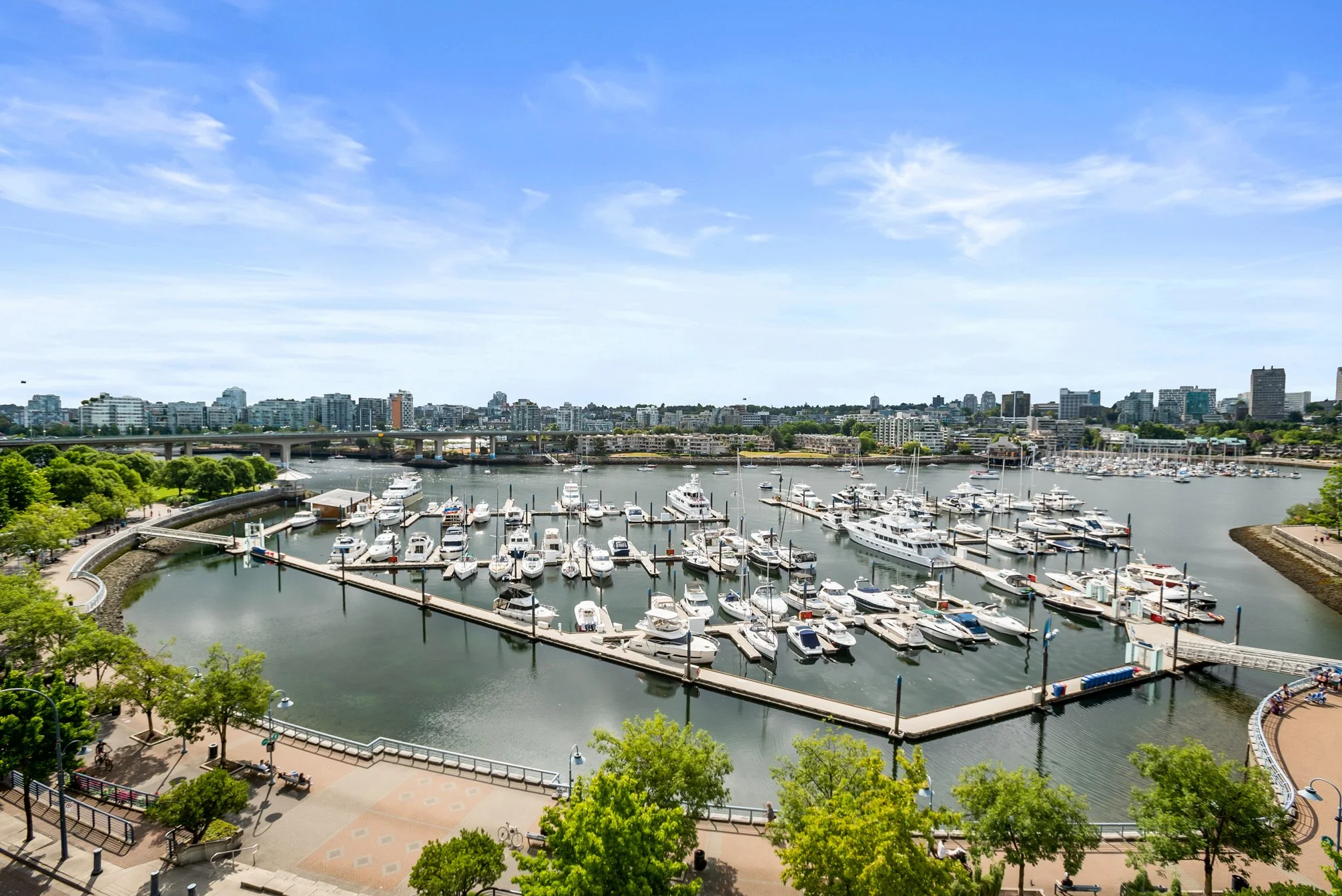 802-1111 Marinaside Crescent, Vancouver, BC, V6Z 2Y3