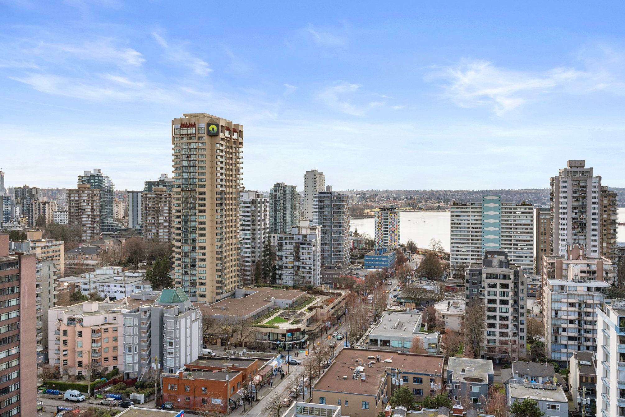 2103 1816 Haro St Vancouver 018.jpg