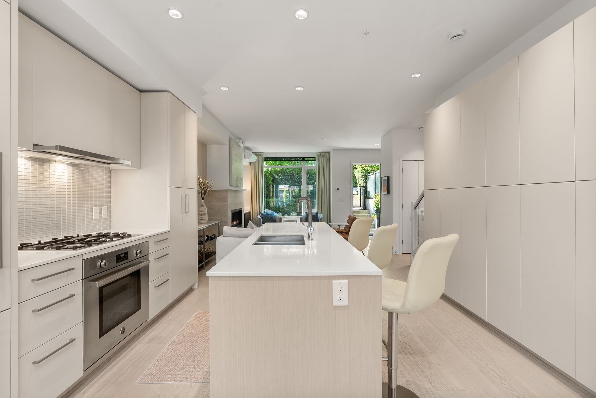 4050 Ash St #2 Vancouver 25.jpg