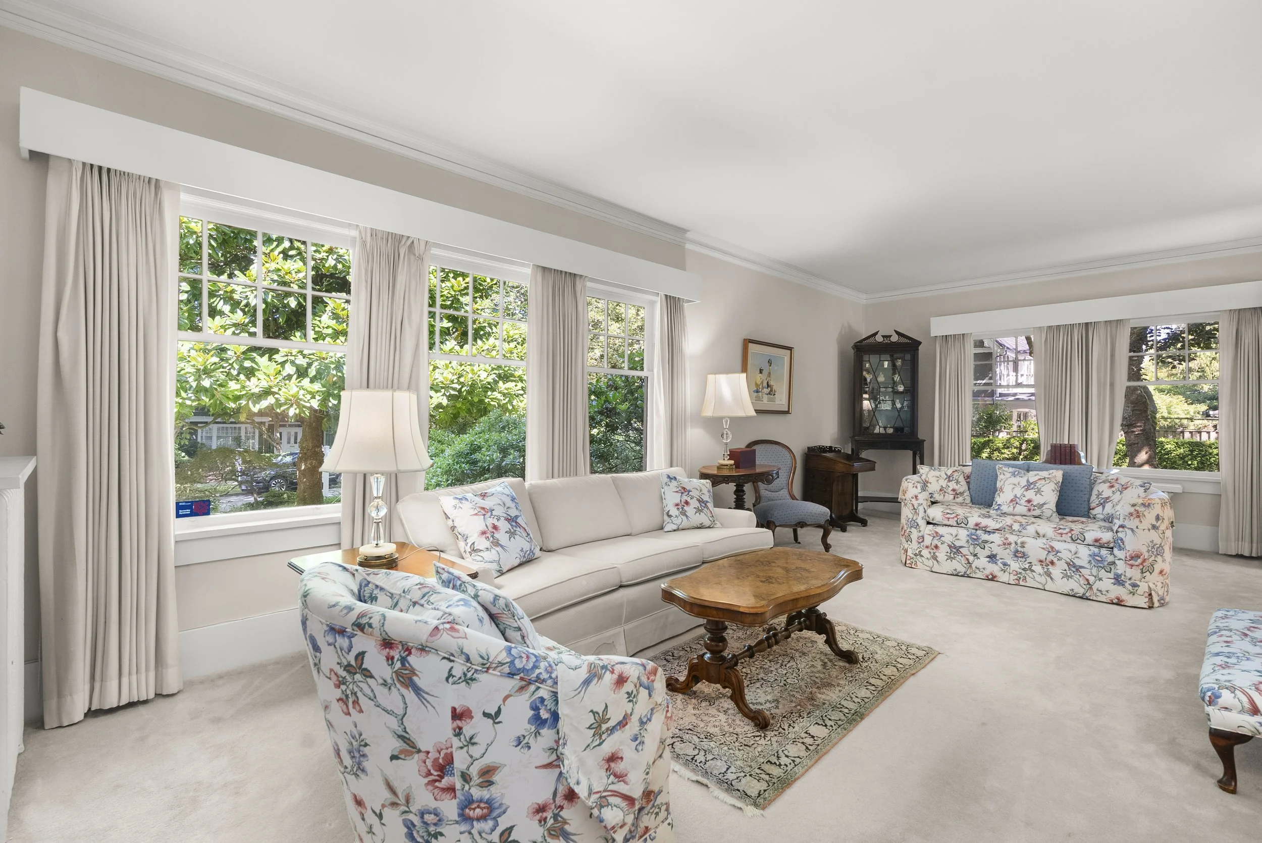 4412 Marguerite St Vancouver 18.jpg