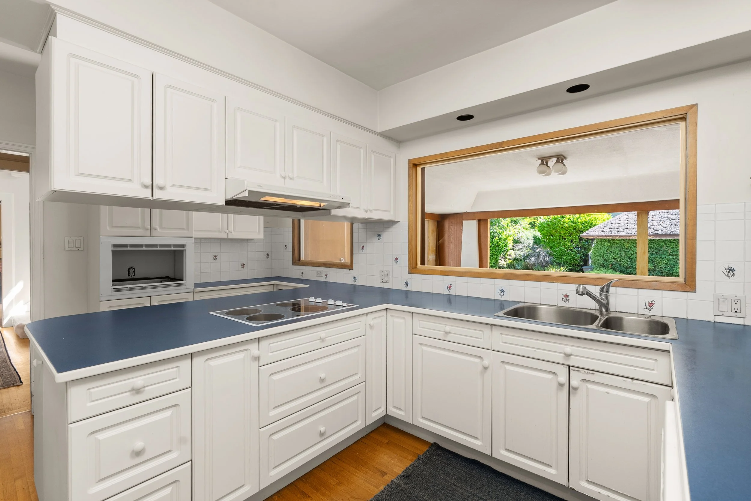 4412 Marguerite St Vancouver 30.jpg