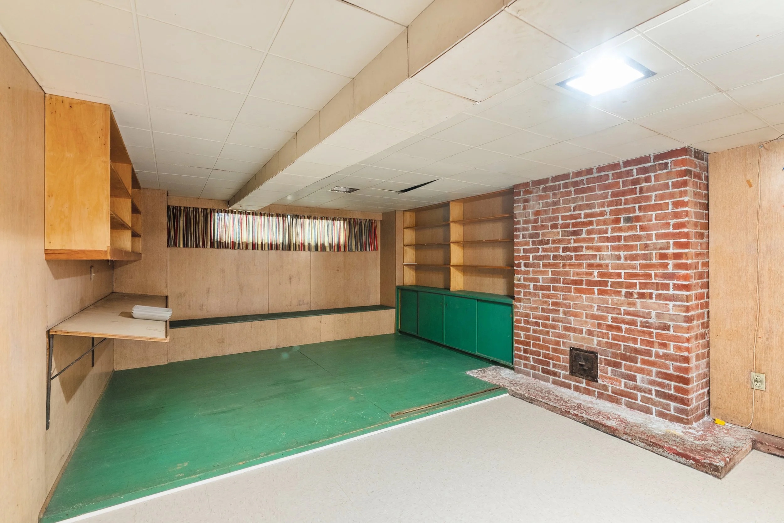 4412 Marguerite St Vancouver 43.jpg
