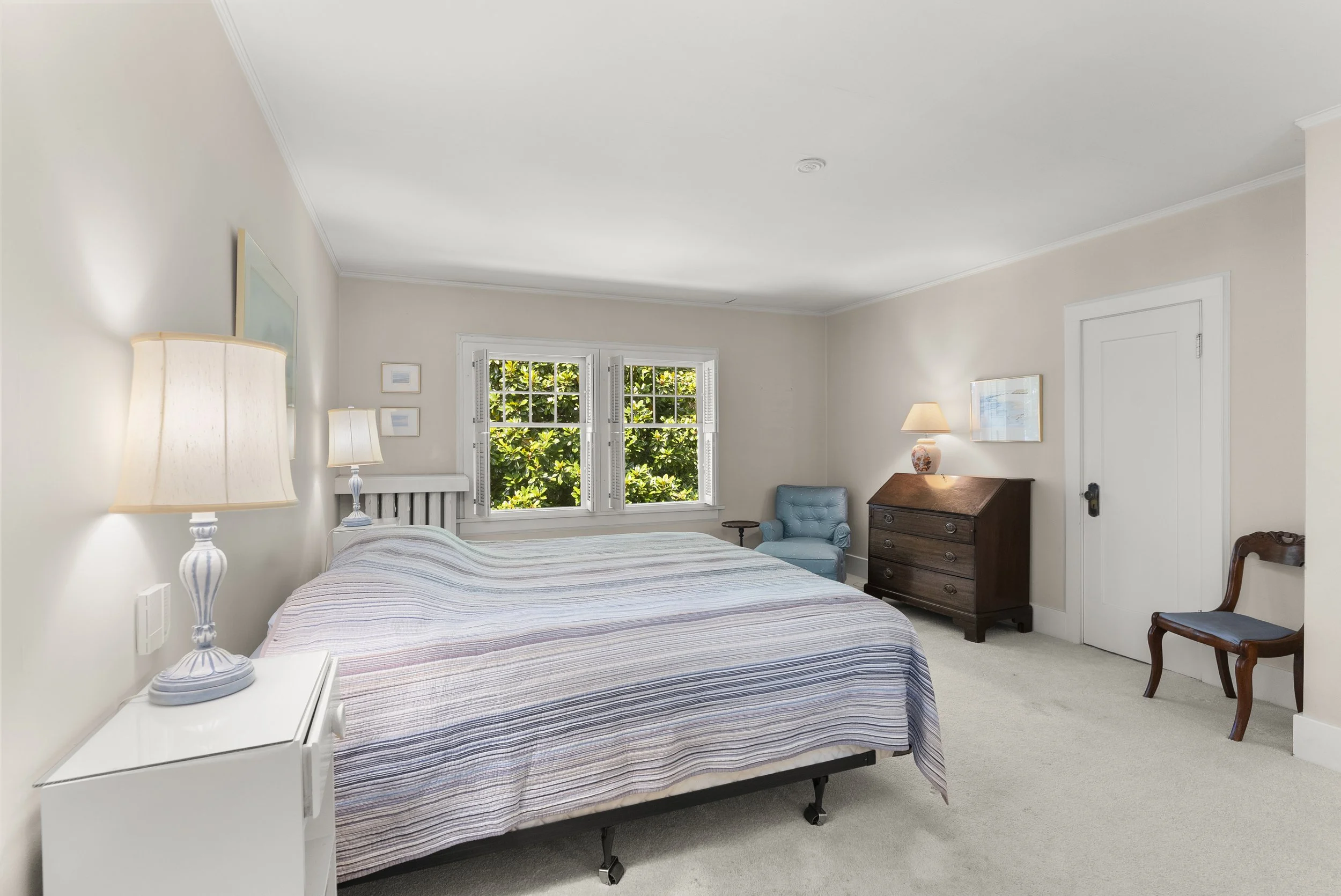 4412 Marguerite St Vancouver 49.jpg