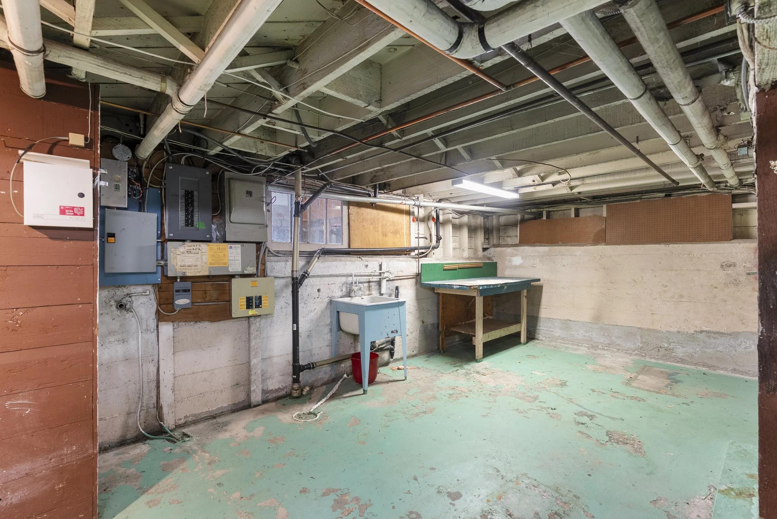4412 Marguerite St Vancouver 55.jpg