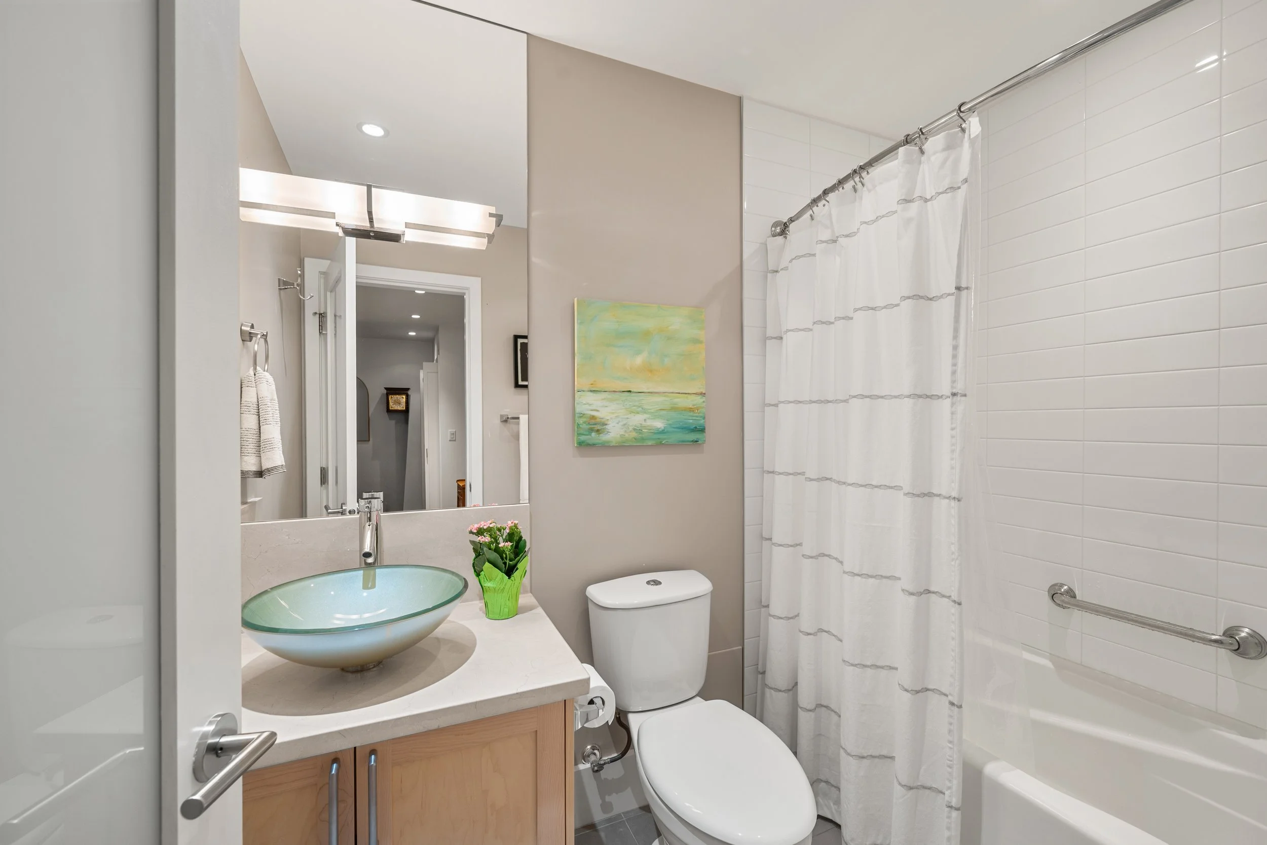 308 1266 W 13th Ave Vancouver 22.jpg