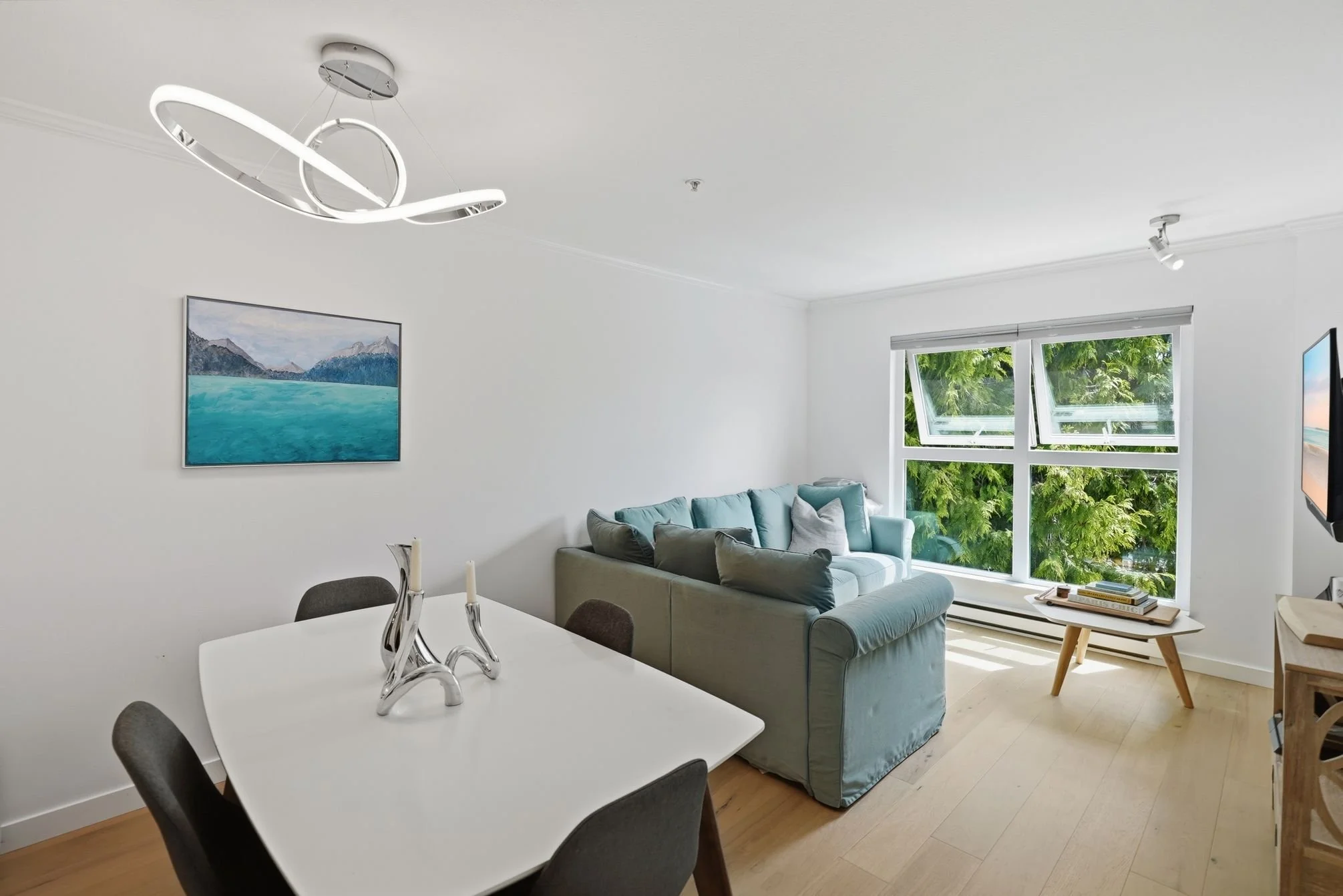 2510 W 4th Avenue, Vancouver BC V6K 1P6
