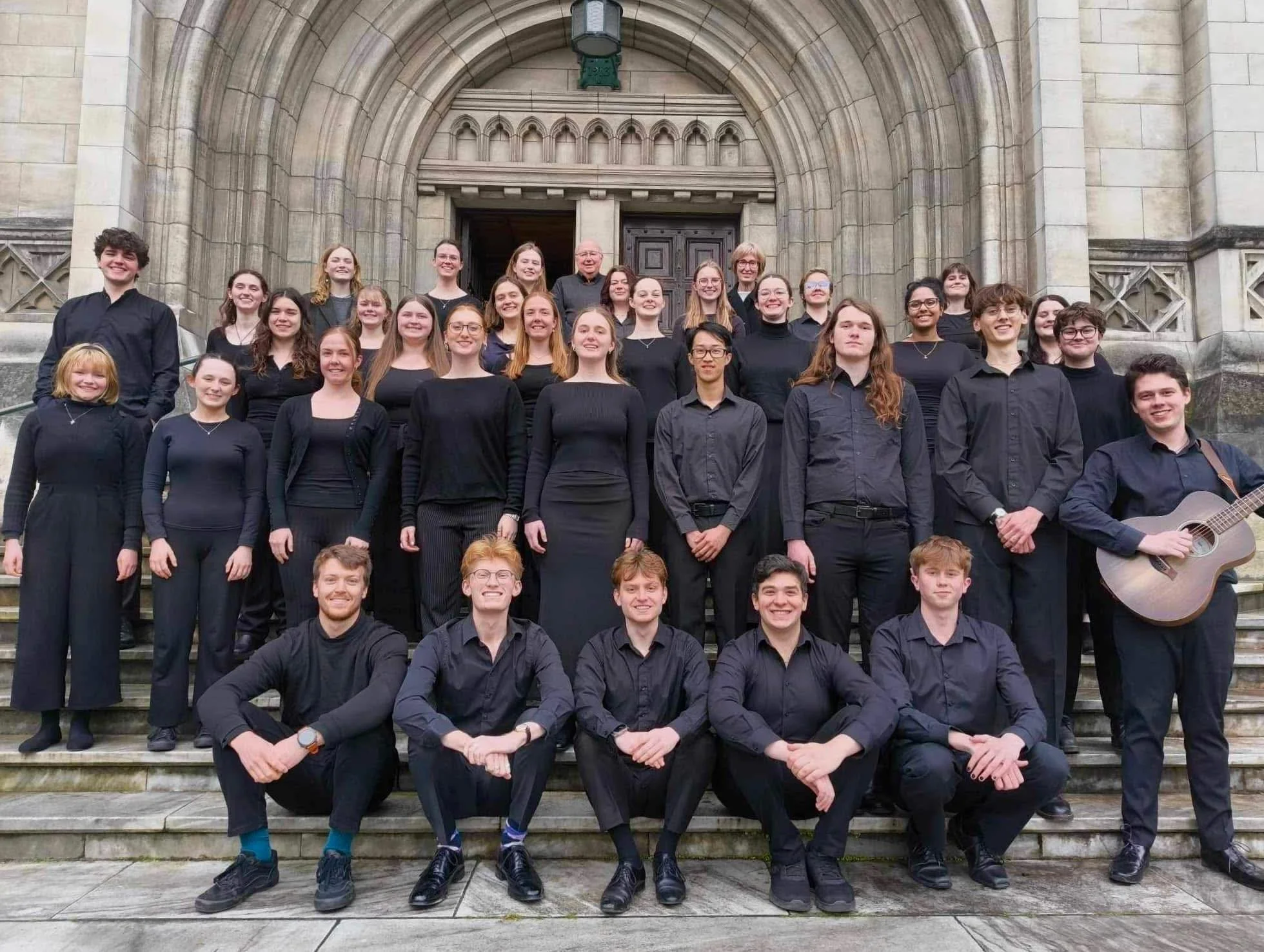 Southern Youth Choir - Rutterly Glorious