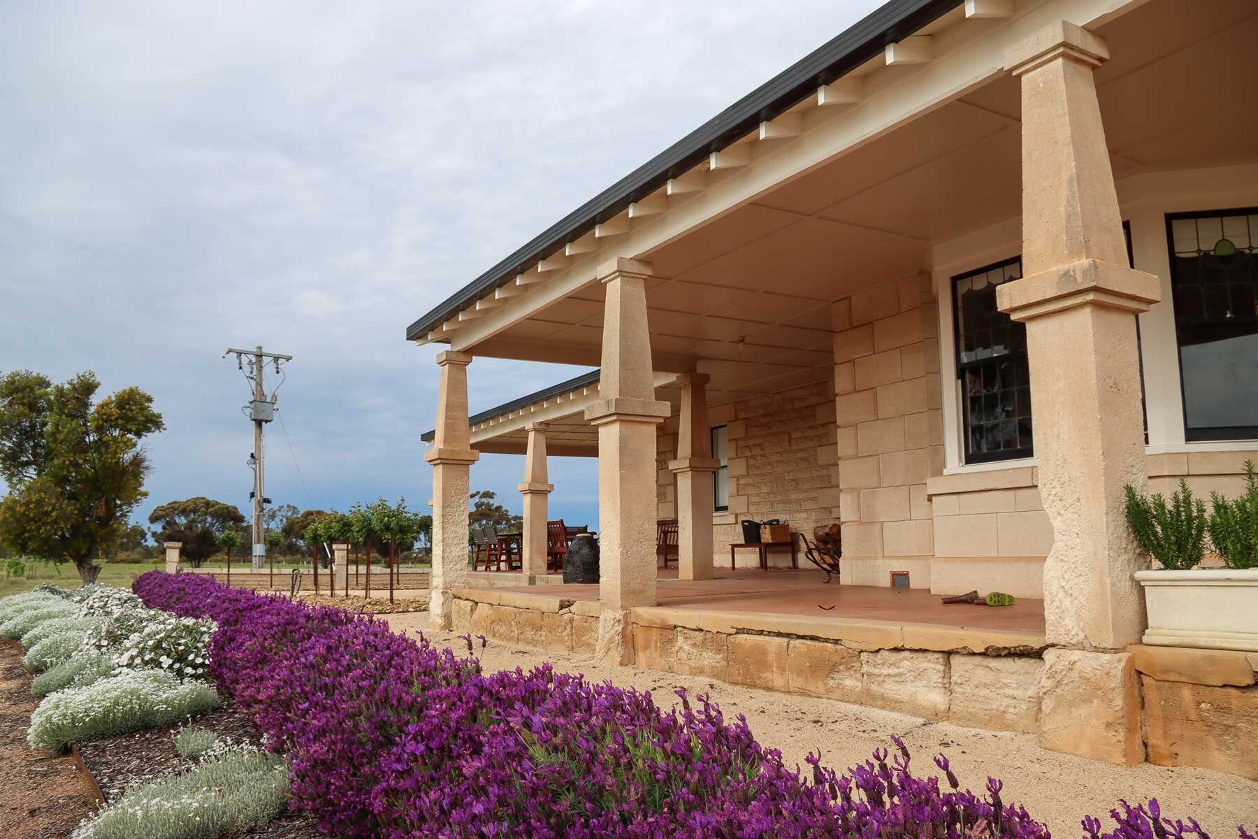 Elliot-Quality-Painters-sandstone2.jpg