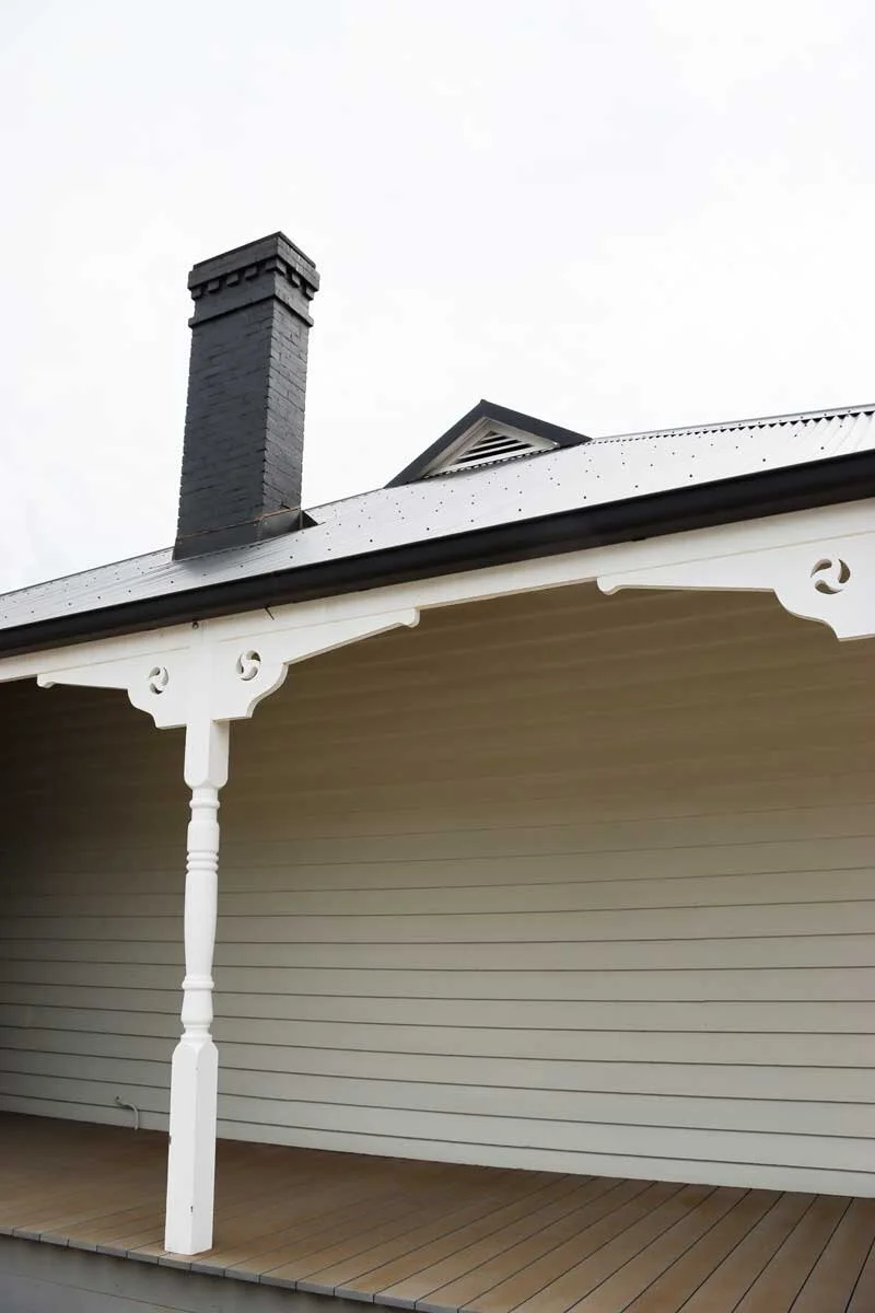 Elliot-Quality-Painters-veranda.jpg