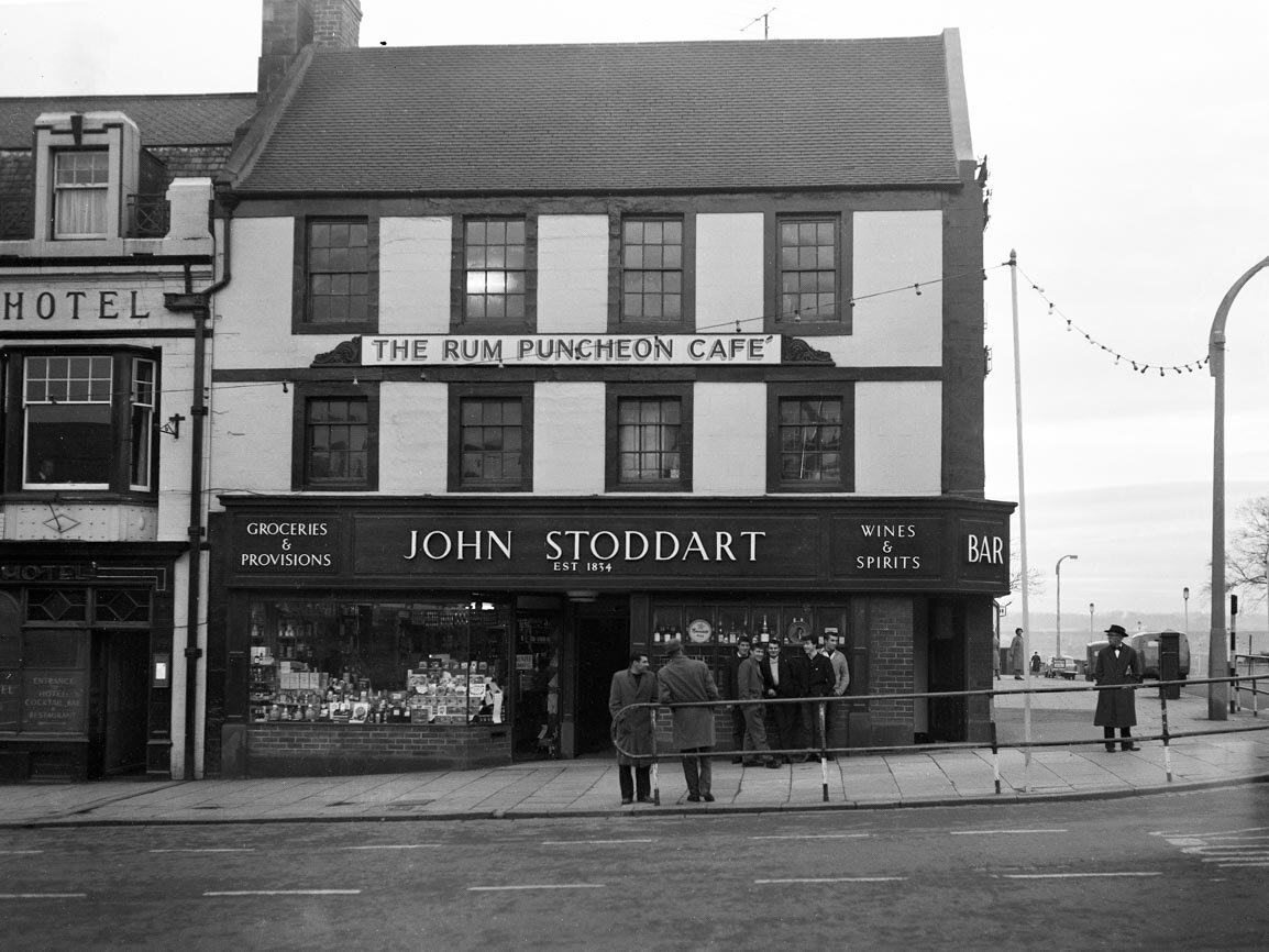 John Stoddart’s grocer’s shop on the corner of Marygate and Golden Square.
(December 1962) BRO 1944-1-3592-10