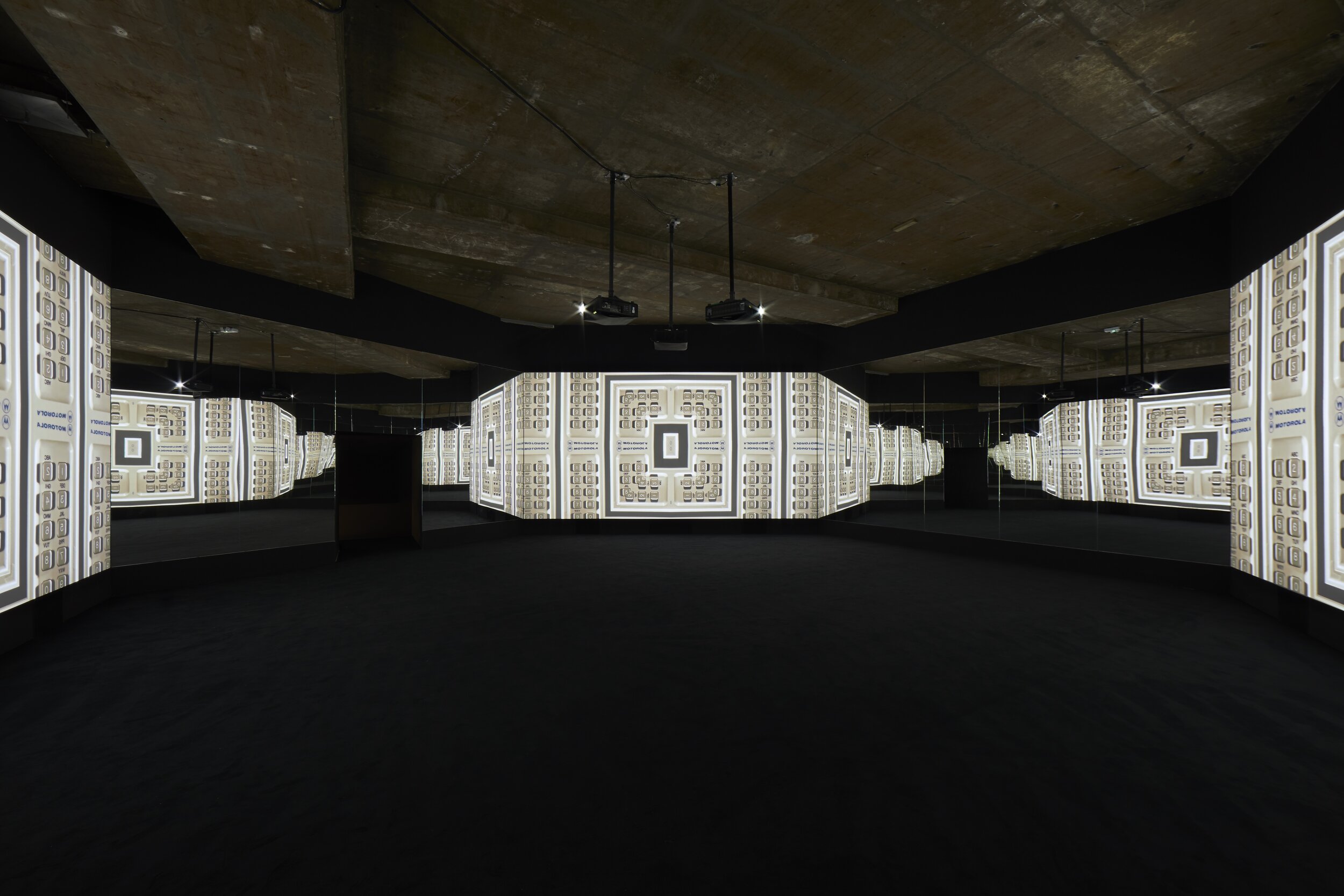 Doug Aitken, Transformer: A Rebirth of Wonder, 180 The Strand. Photo: Jack Kemp. 2019