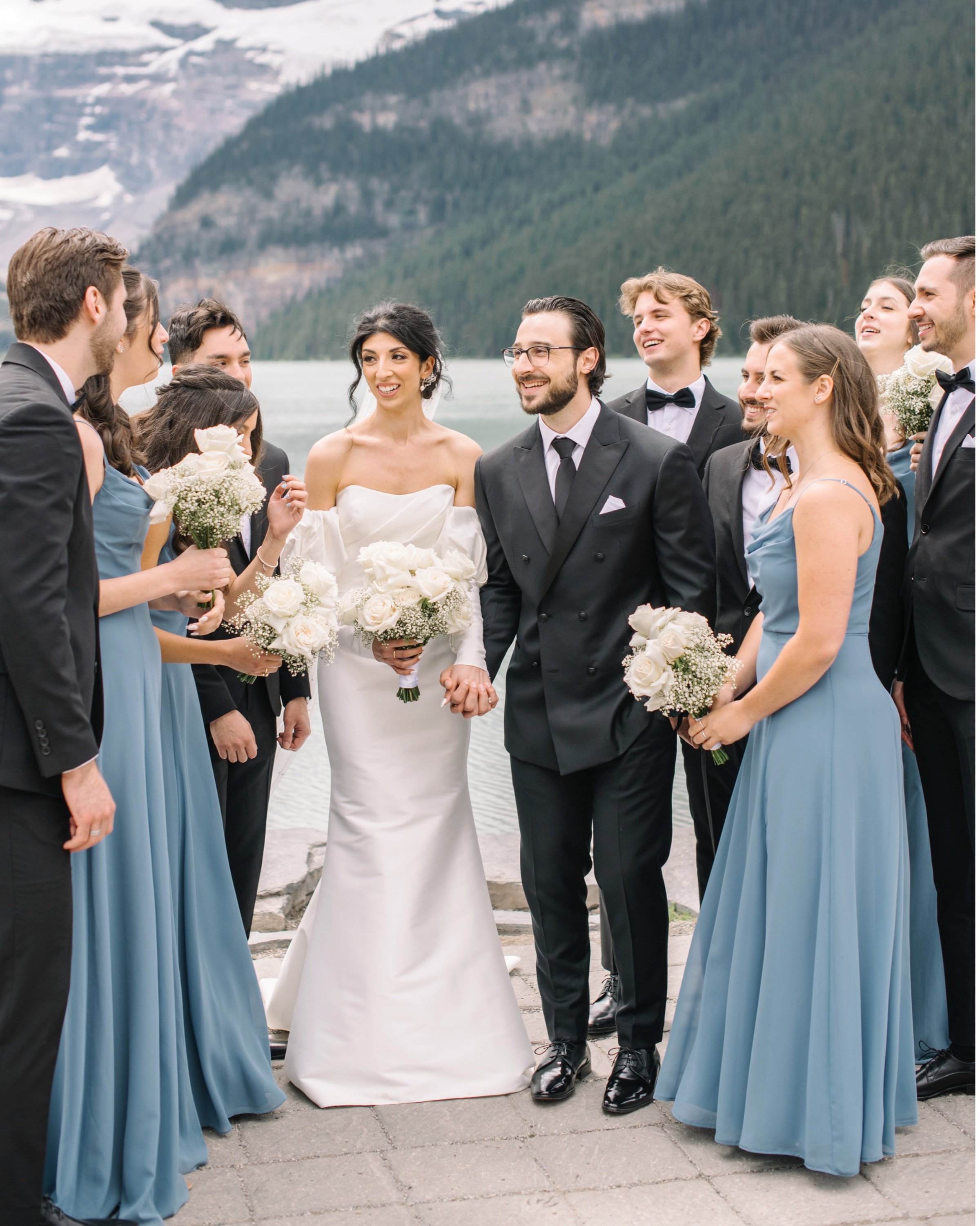 summer_chateau_lake_louise_wedding_028.jpg