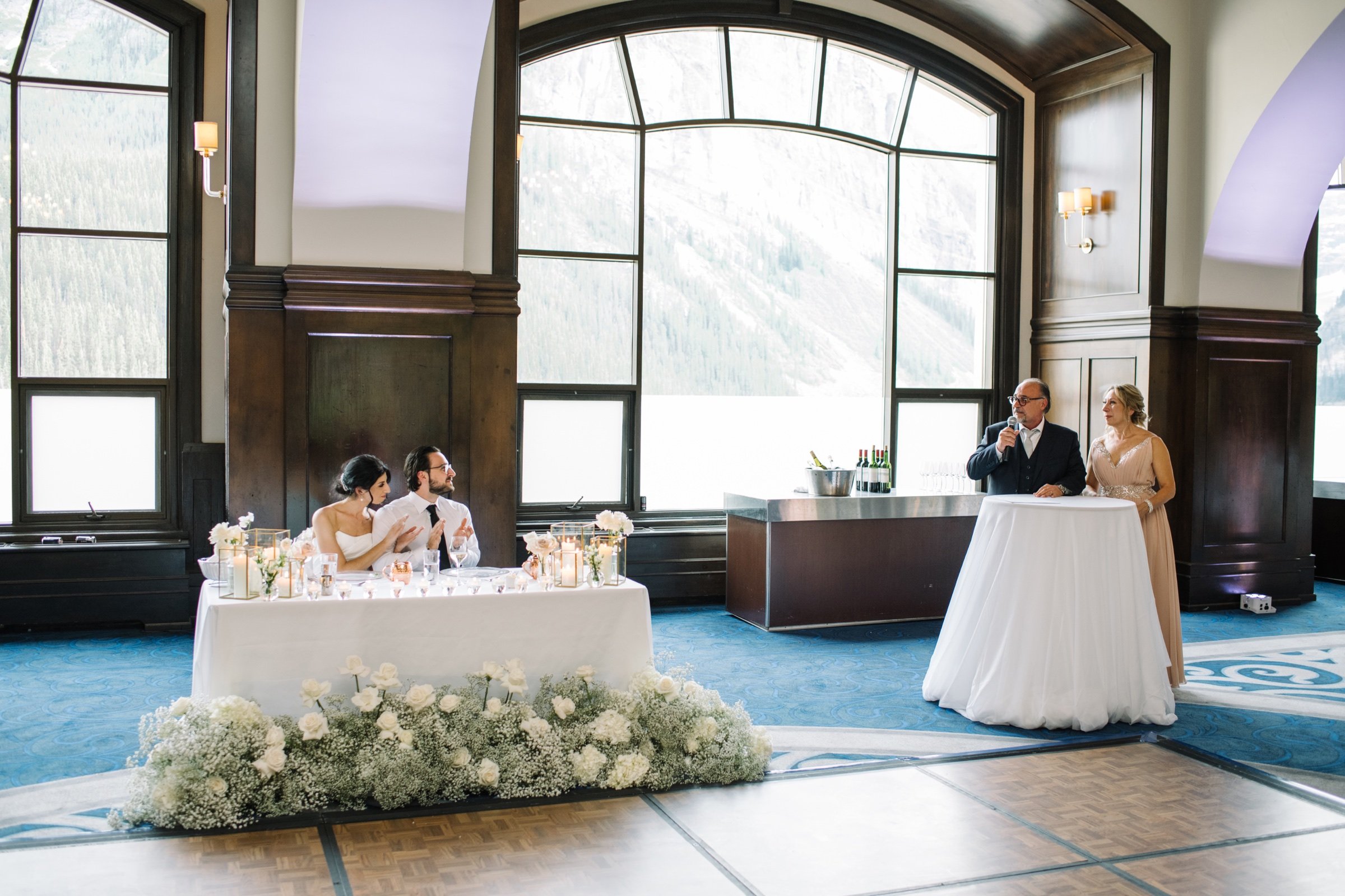 summer_chateau_lake_louise_wedding_049.jpg