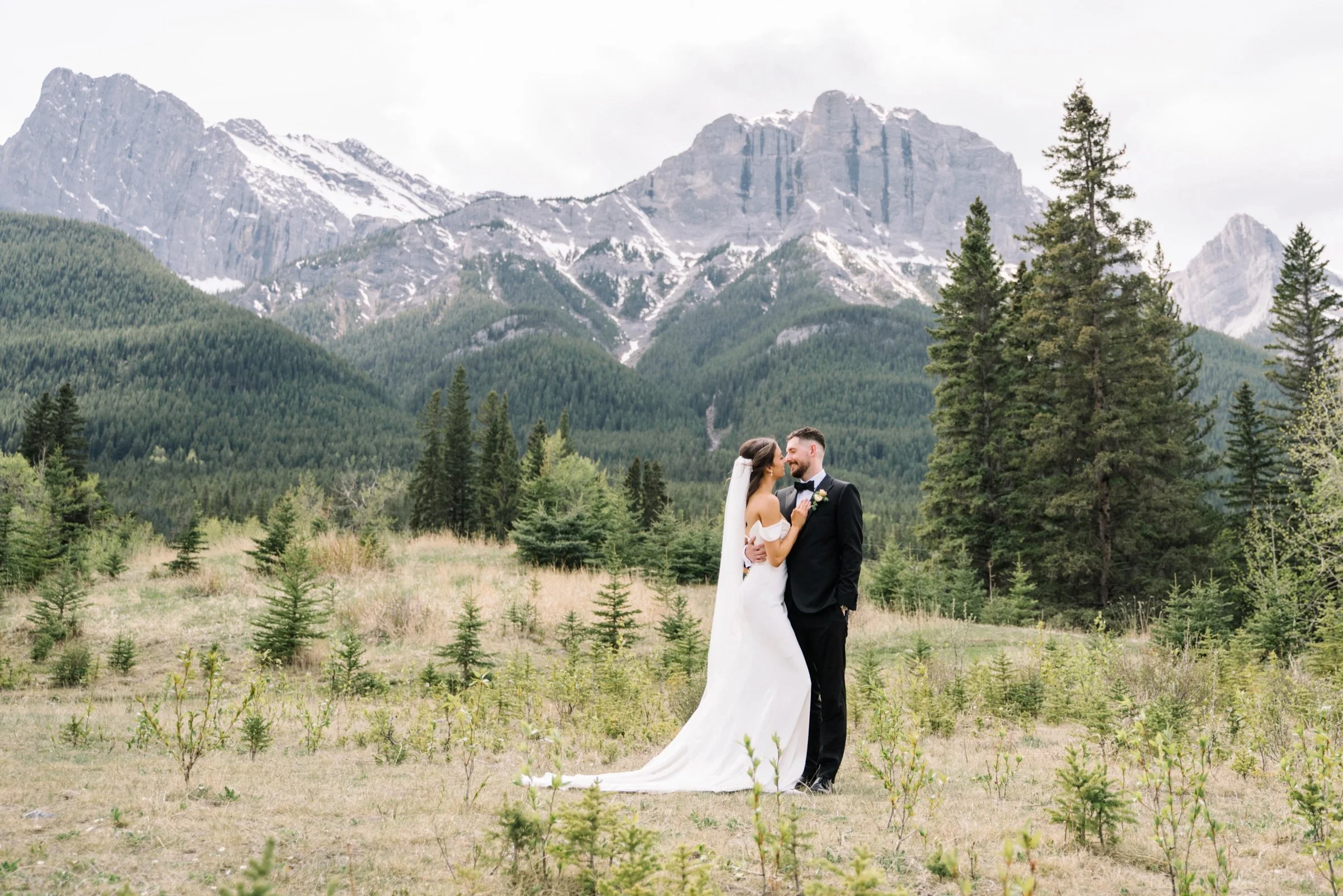 Summer_Wedding_Silvertip_Canmore_024.jpg