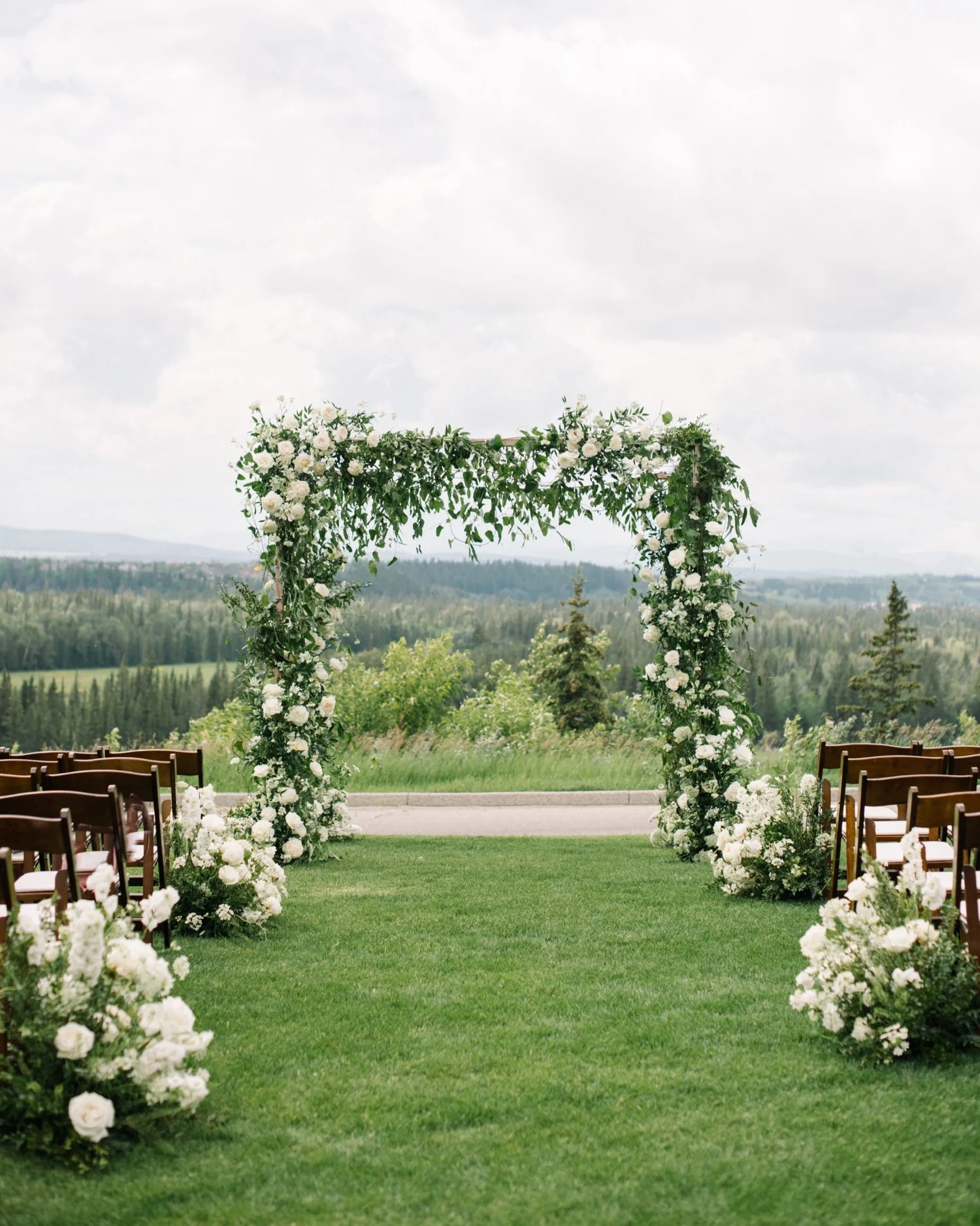 Wedding_Pinebrook_Golf_Calgary_Photographer_015.jpg