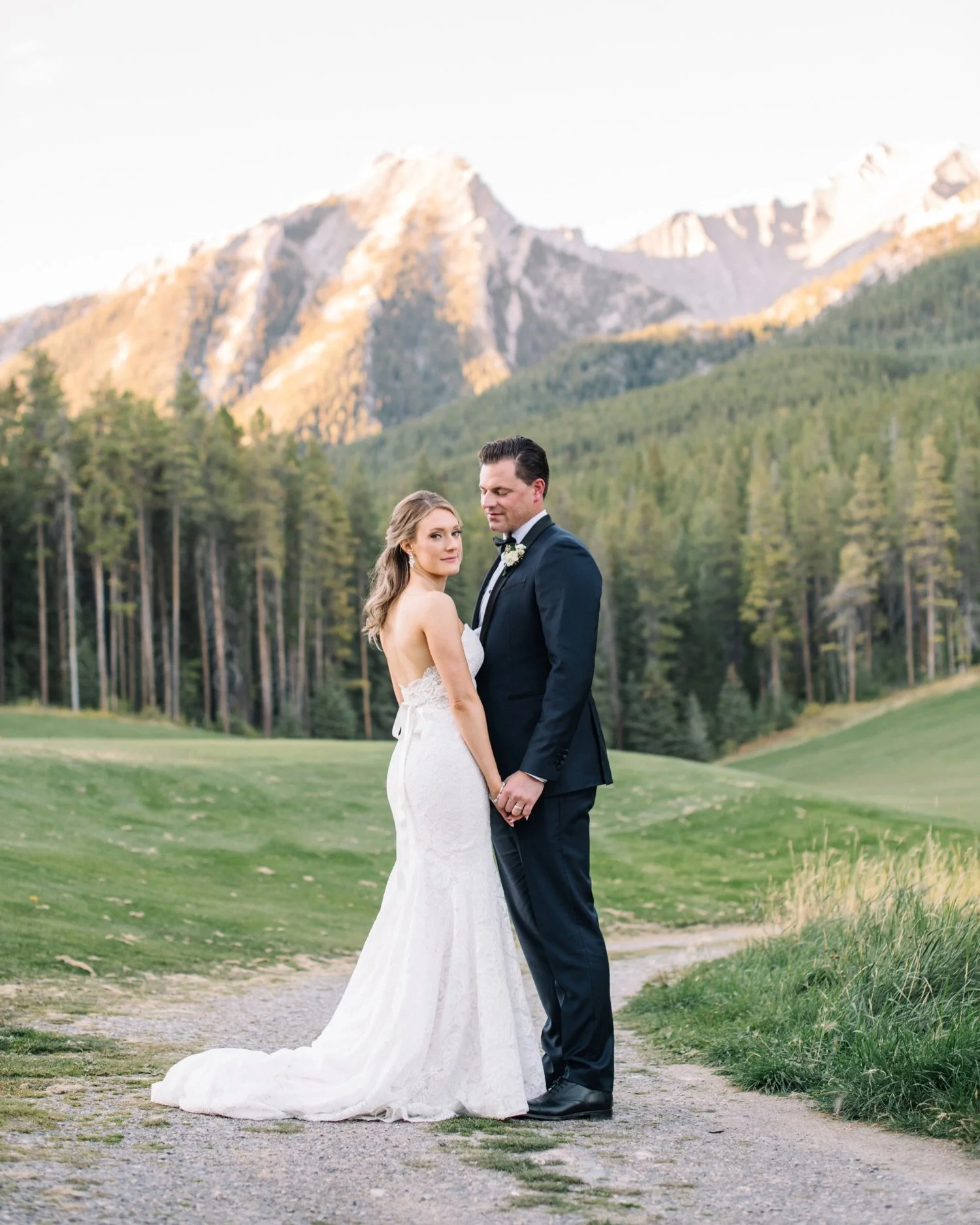 54_Andre&Haley_664_Wedding reception at Silvertip Canmore.jpg