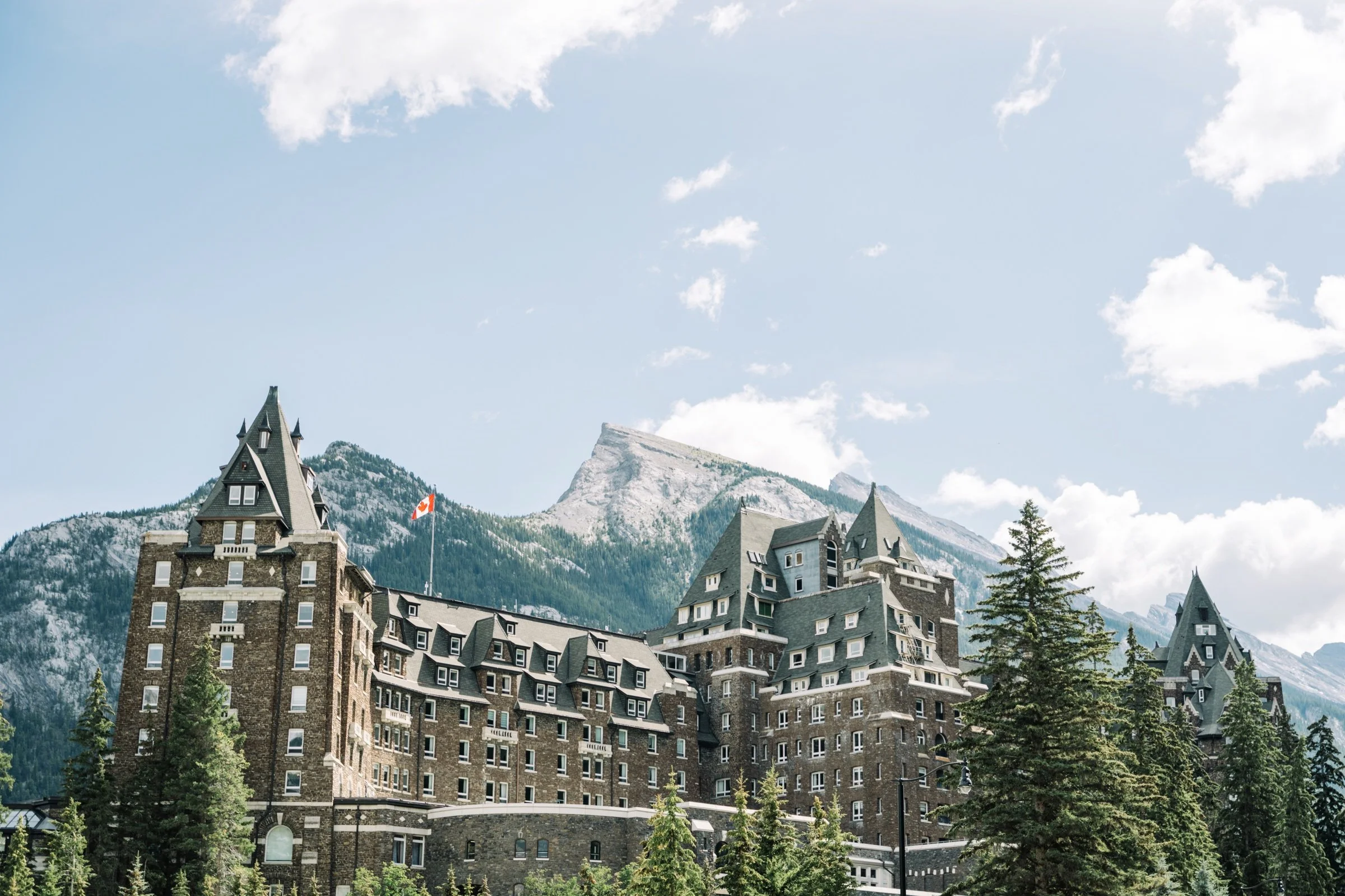 Summer_Wedding_Fairmont_Banff_Springs_Cascade_Ballroom_001.jpg