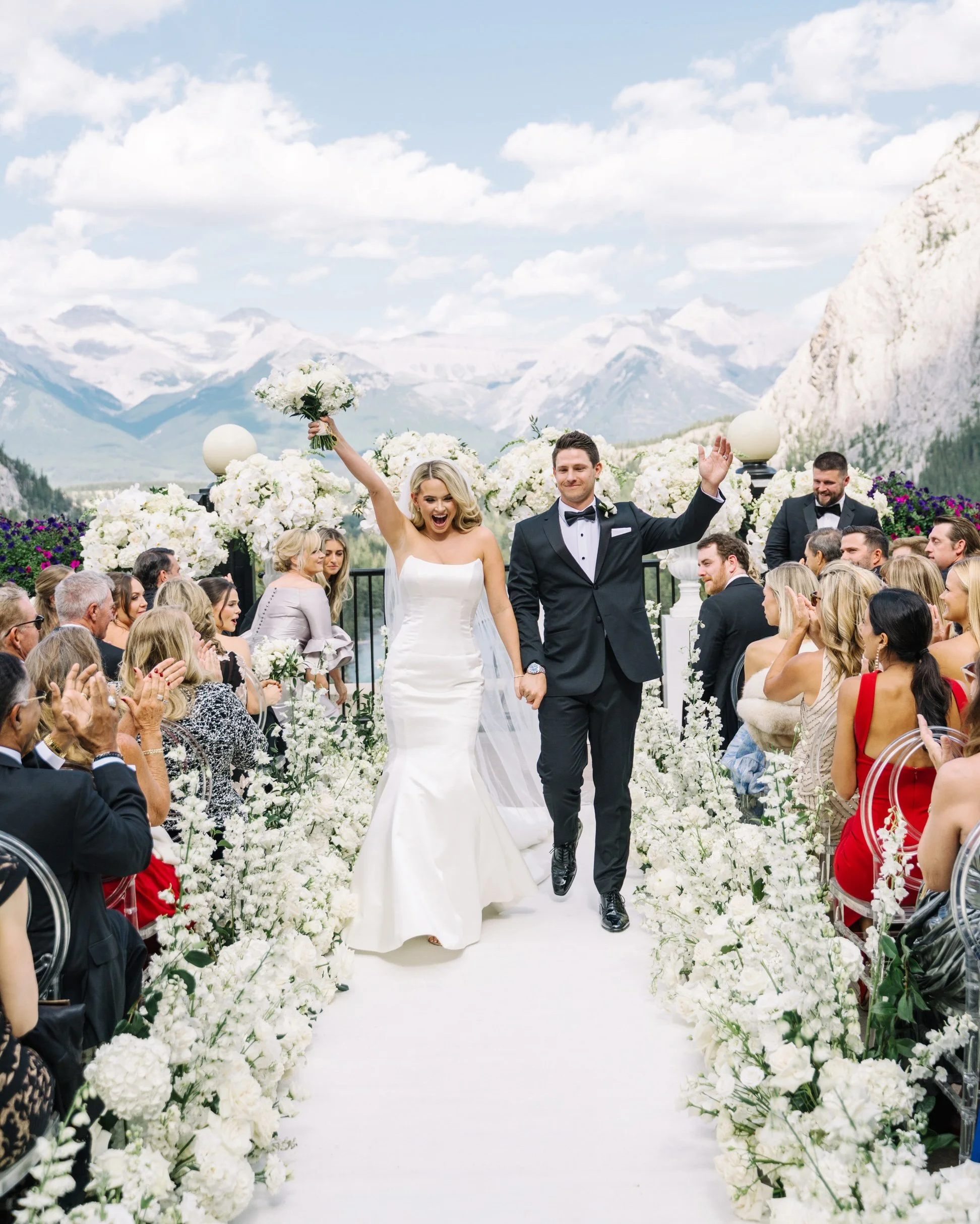 Summer_Wedding_Fairmont_Banff_Springs_Cascade_Ballroom_030.jpg