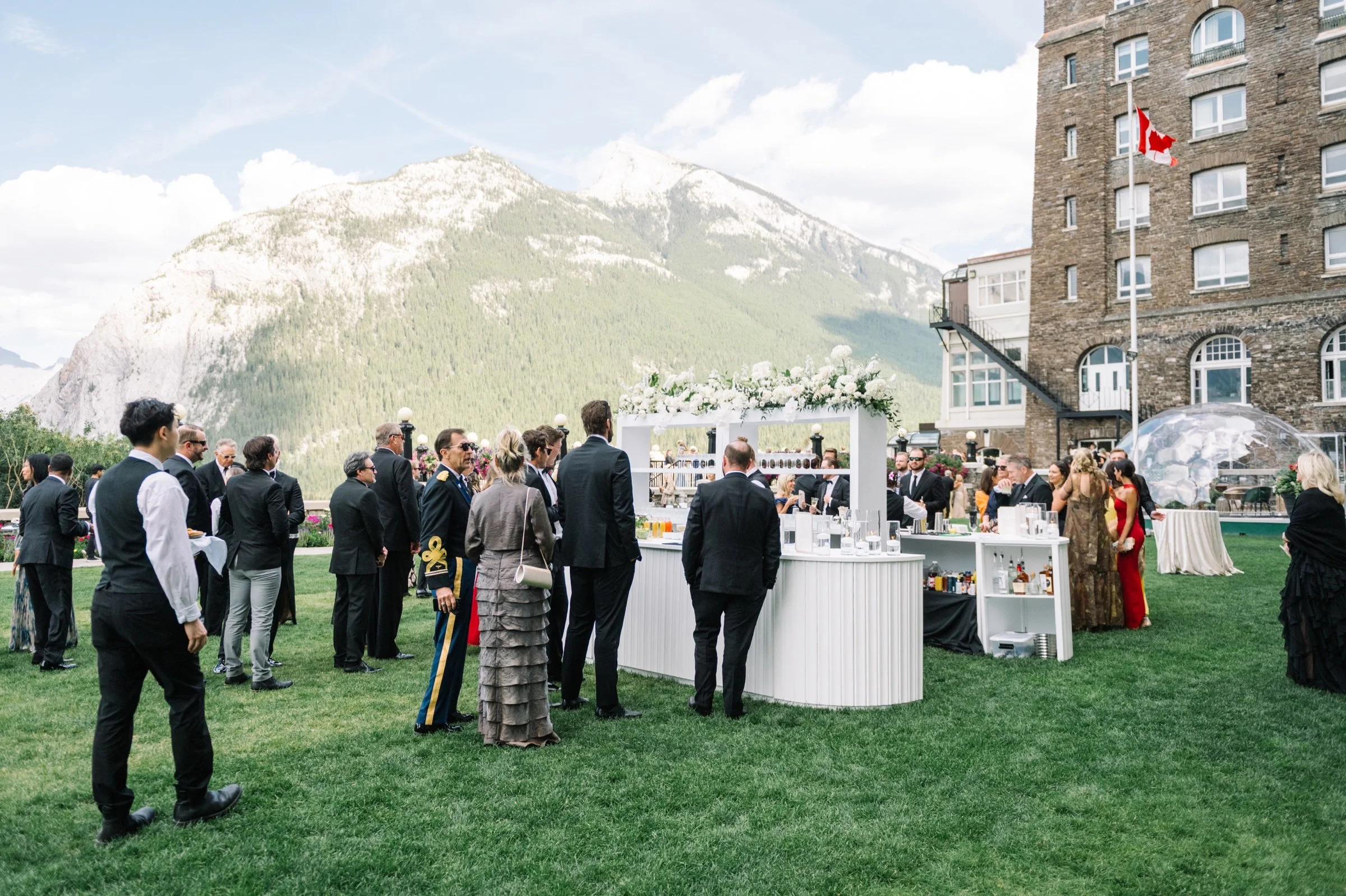 Summer_Wedding_Fairmont_Banff_Springs_Cascade_Ballroom_042.jpg