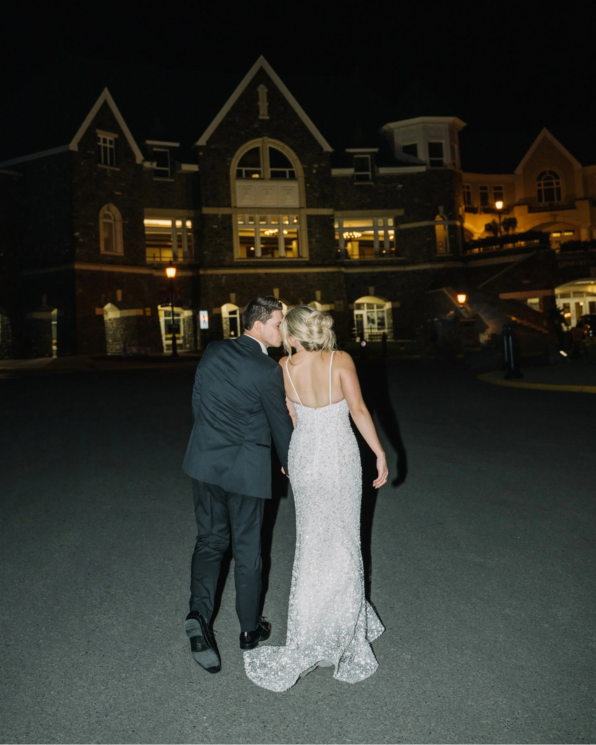 Summer_Wedding_Fairmont_Banff_Springs_Cascade_Ballroom_083.jpg
