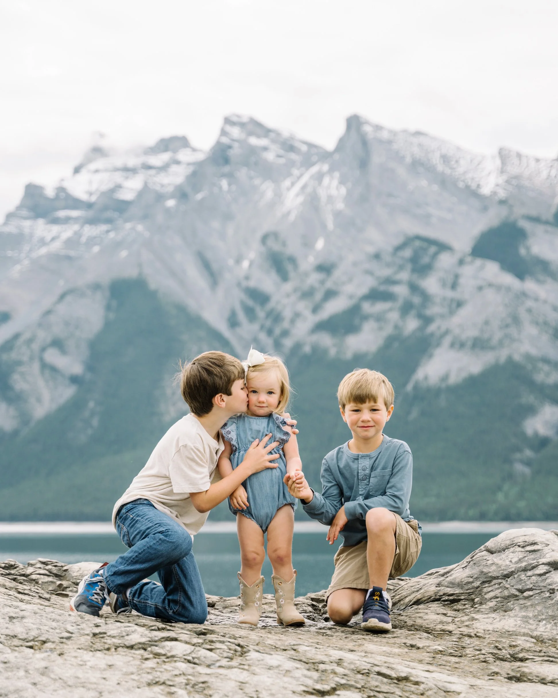 Summer family session at Lake Minnewanka in Banff National Park