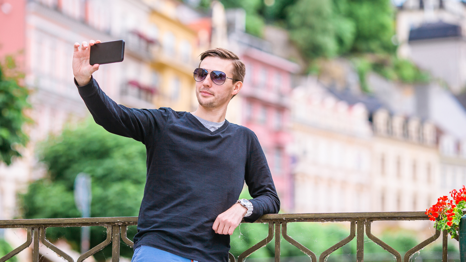 man on holiday selfie.png