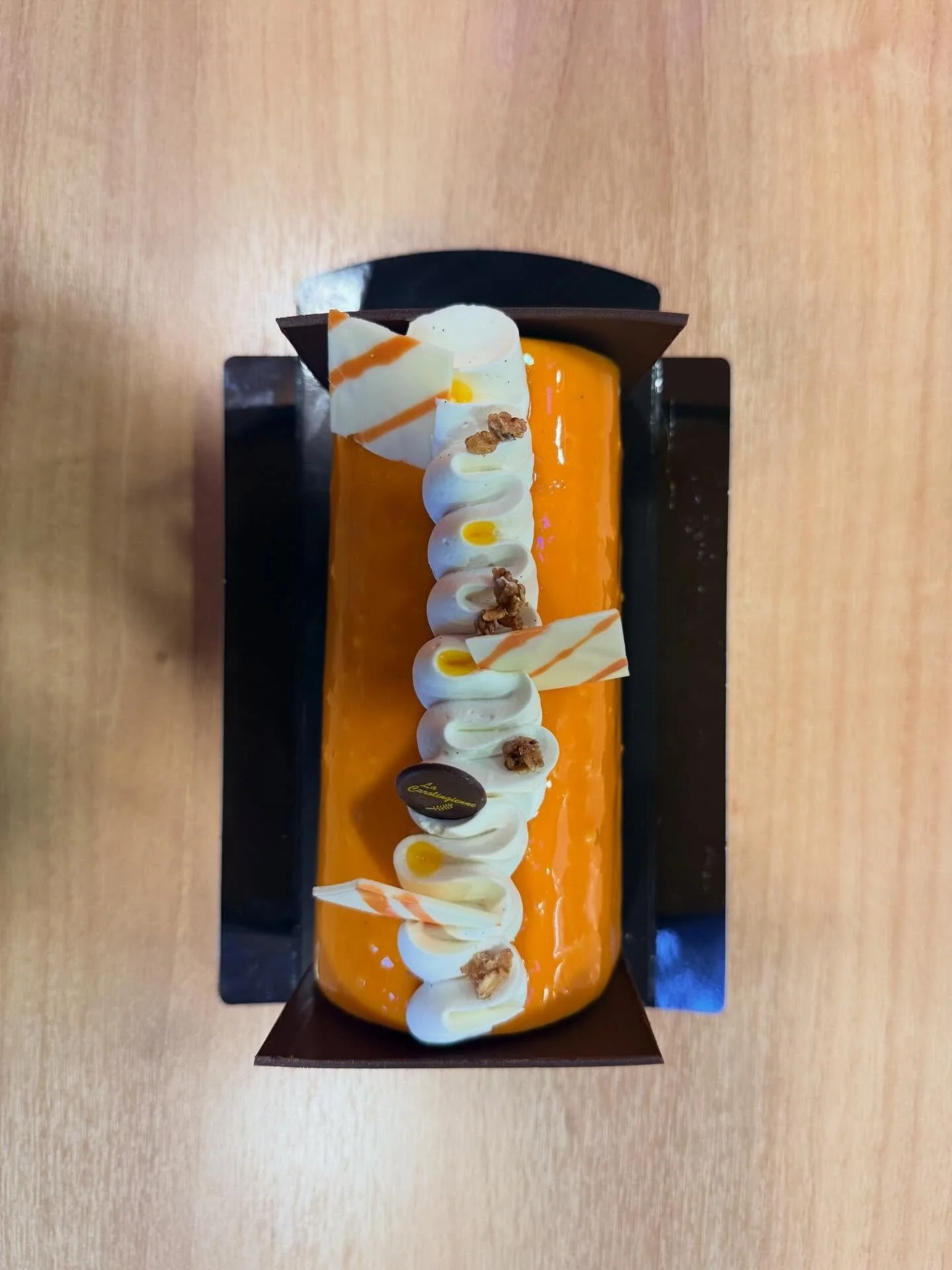 ✨ ANKARA se refait une beaut&eacute; ✨
Nouveau design, m&ecirc;me gourmandise&hellip; et encore plus de fra&icirc;cheur.

Sous son nouveau look, retrouvez un dessert tout en douceur et en &eacute;quilibre :
▪️ Mousse au yaourt grec
▪️ Compot&eacute;e