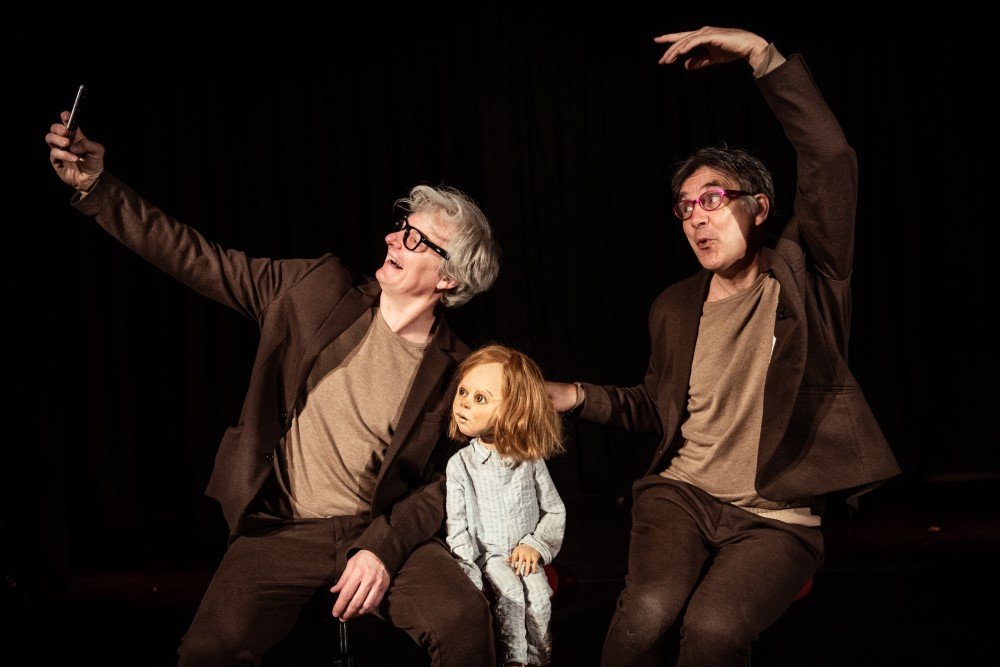 tandfeen-teater-patrasket-foto-soeren-meisner-s-6711_web.jpeg